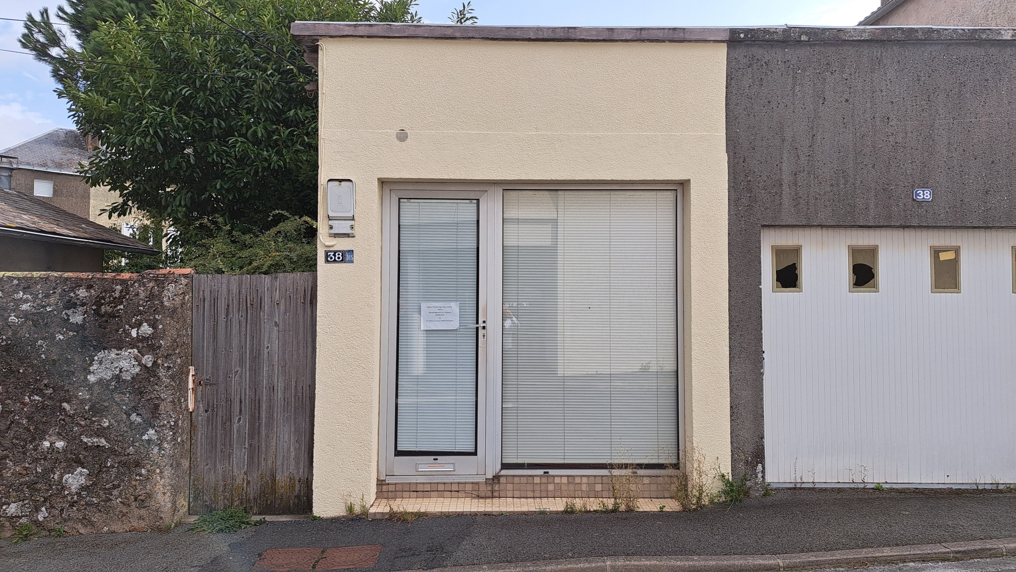 Local commercial à louer à Parthenay, 18 m² – photo 1 sur 6