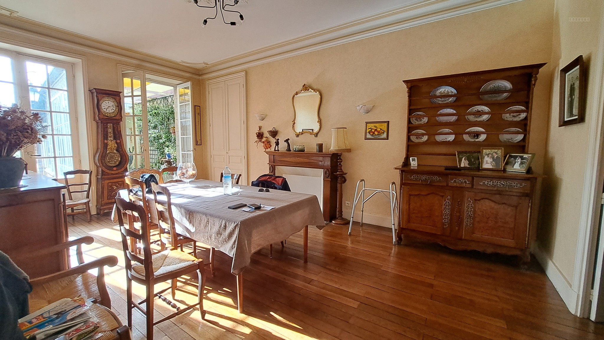 Bien immobilier à vendre à Parthenay, 41,19 m², 10 pièces – photo 1 sur 14