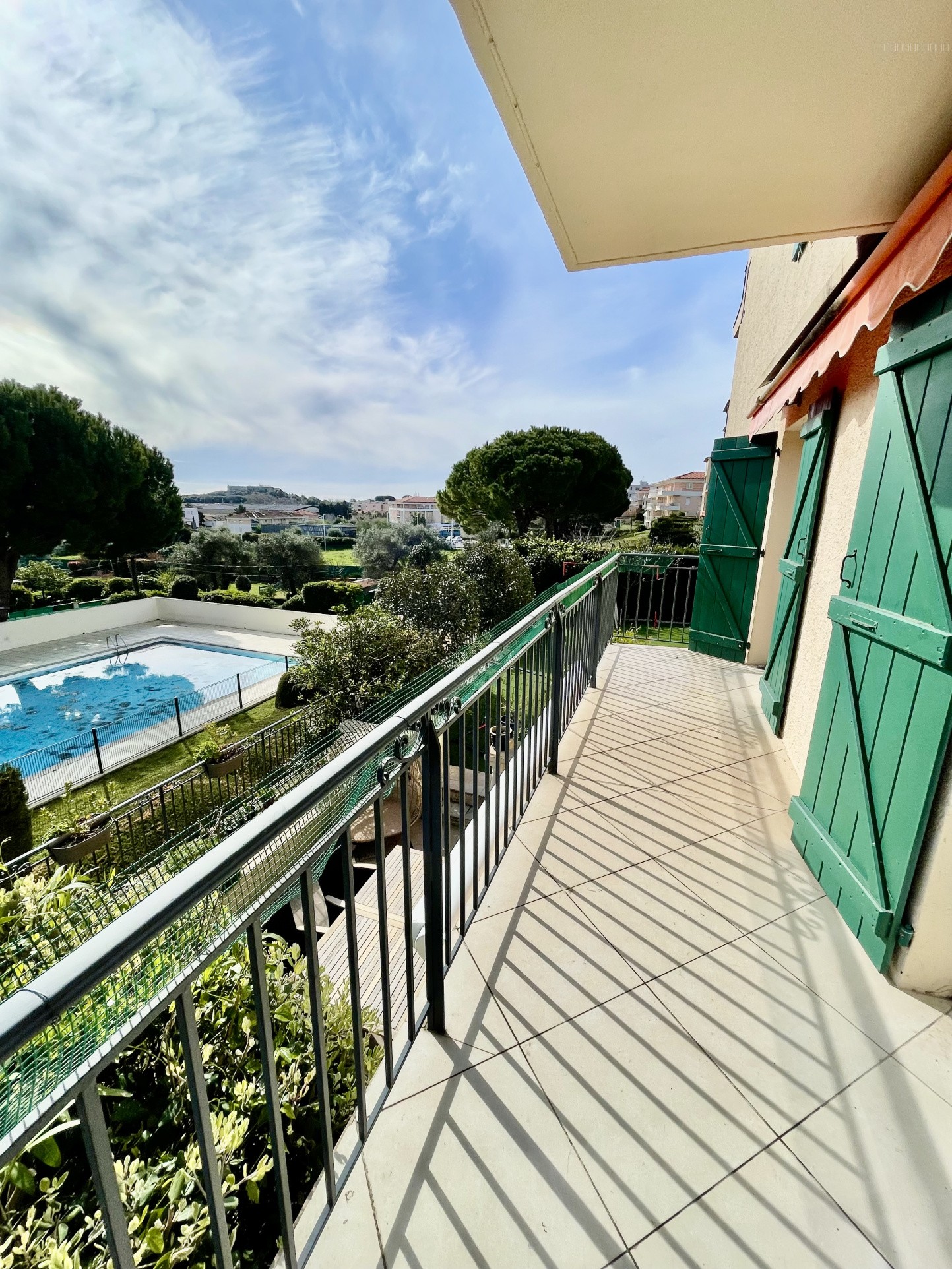 Trois pièces de 81m2 dans le quartier du val claret avec aperçu Mer — photo 11