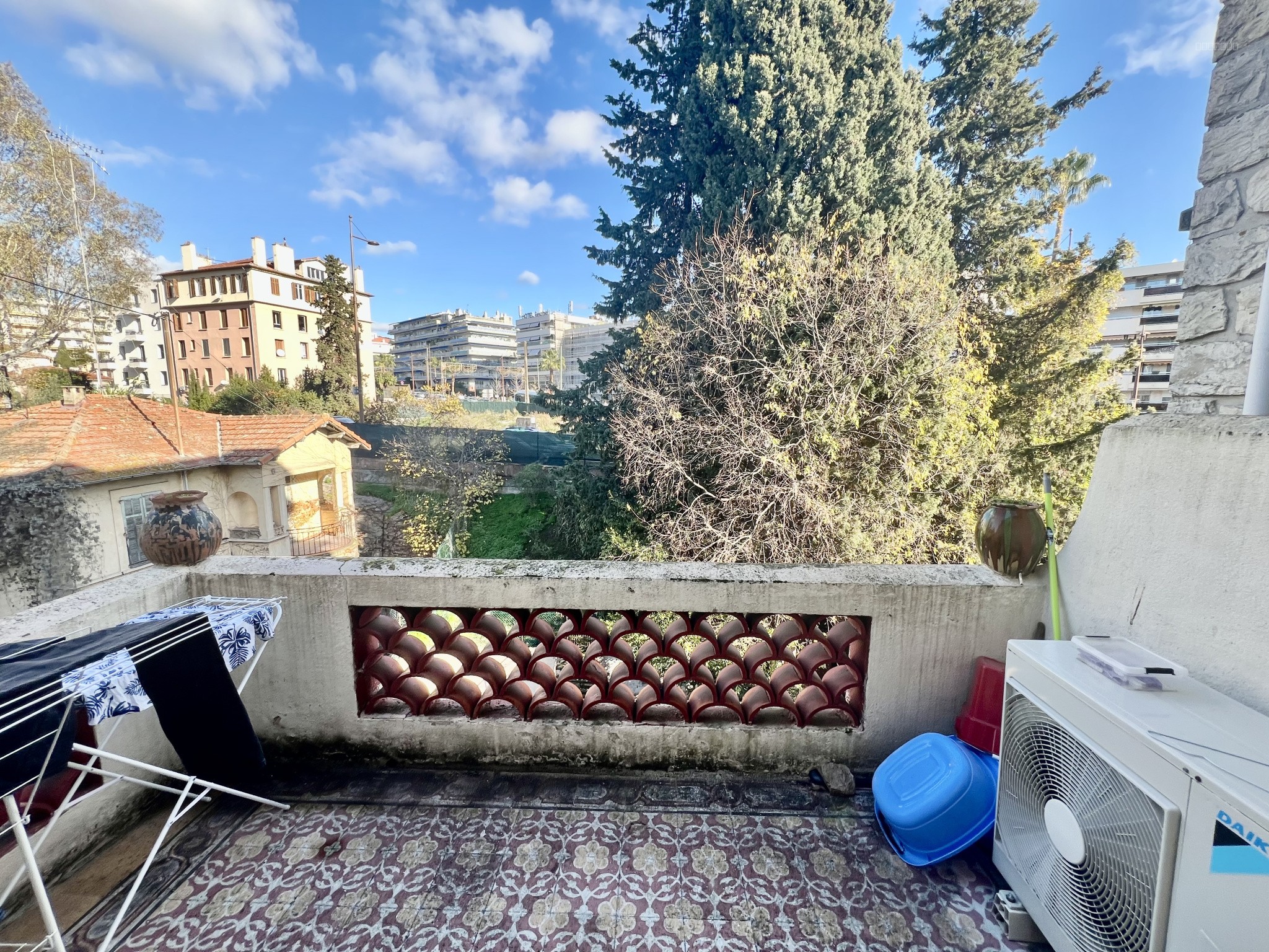 Le Cannet - Maison de 141m2 divisée T3 et T2 indépendants — photo 9