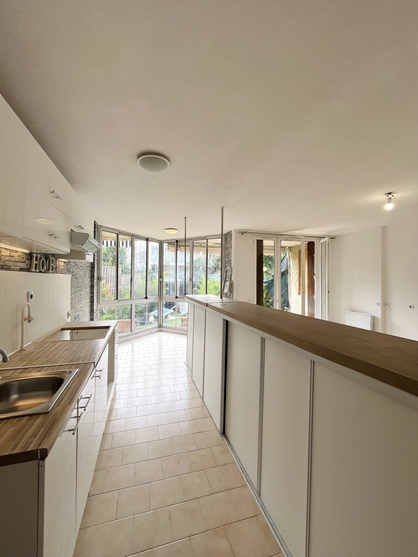 Appartement à vendre à Marseille, 63,64 m², 3 pièces – photo 2 sur 8