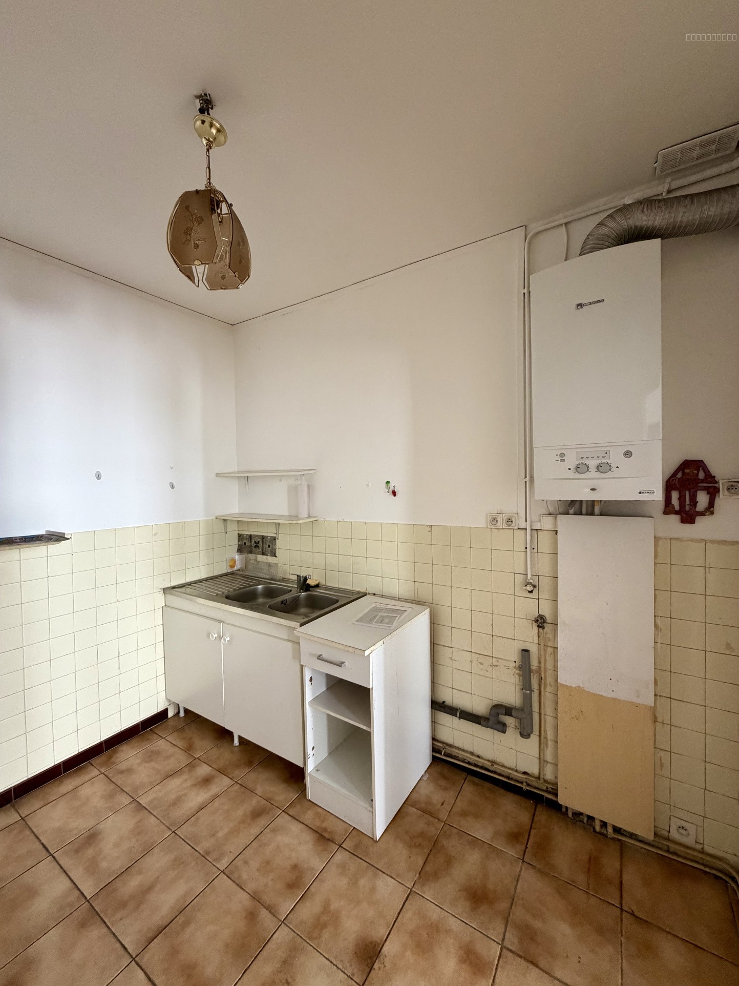 APPARTEMENT T2 DE 40.48m2 - 13001 Marseille — photo 3