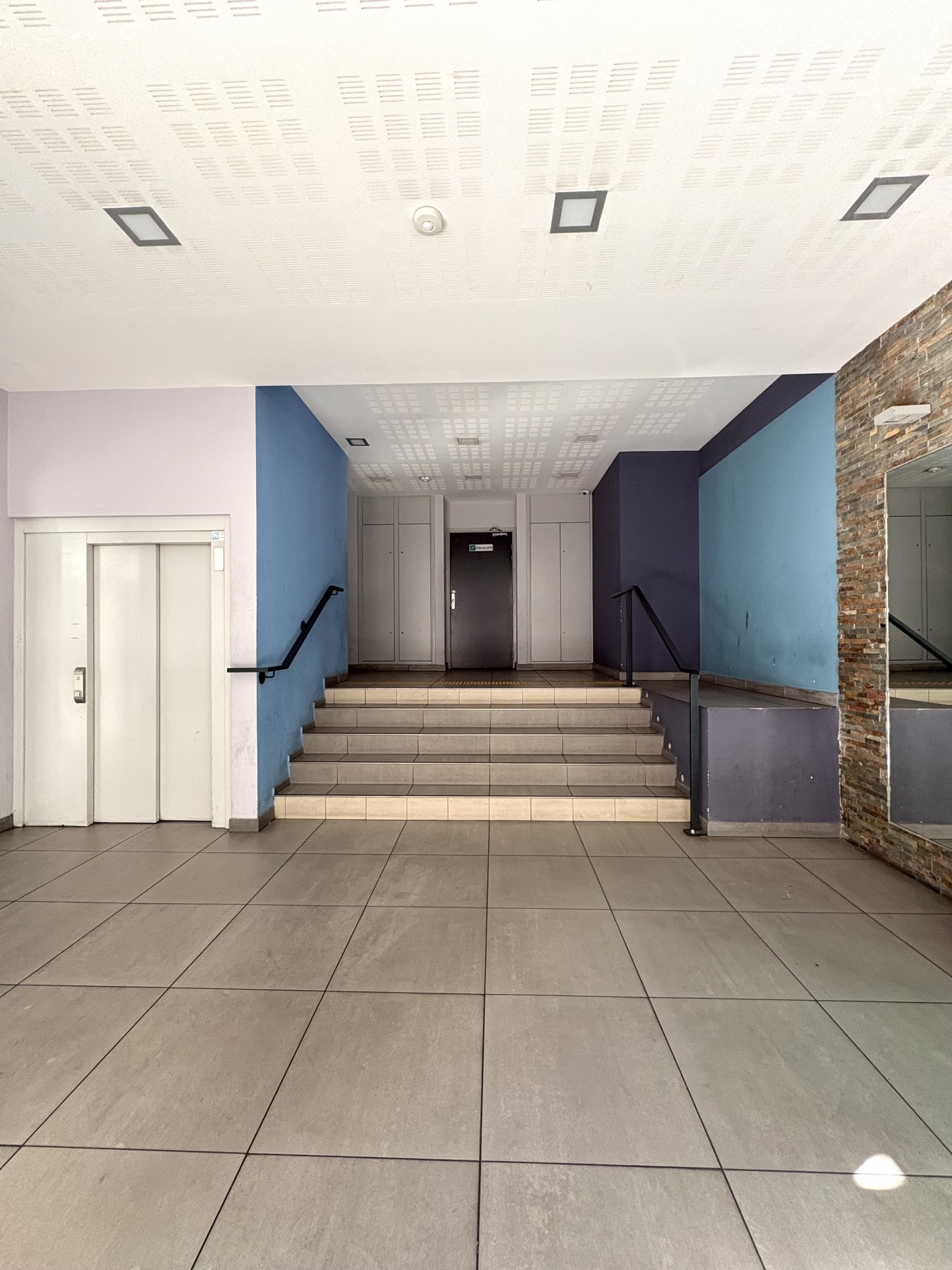 APPARTEMENT T2 DE 41.48M2 - 13015 MARSEILLE — photo 9