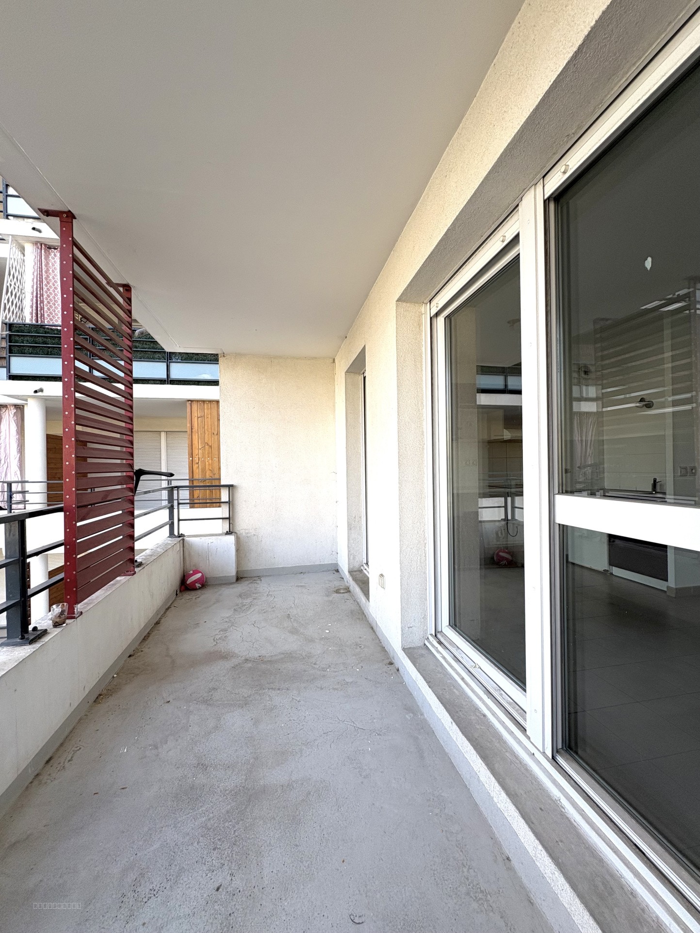 APPARTEMENT T2 DE 41.48M2 - 13015 MARSEILLE — photo 8