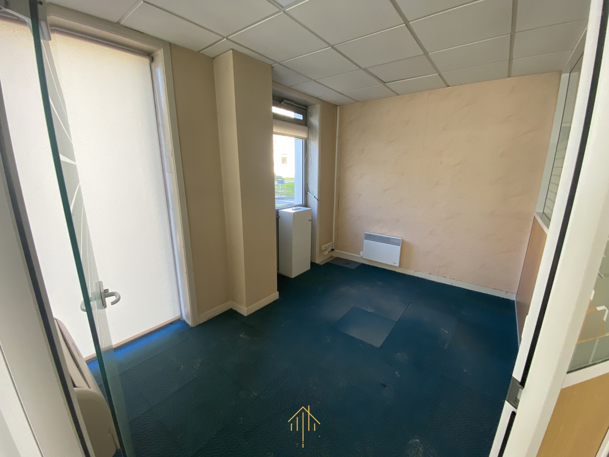 Immeuble à vendre à Chalais, 91 m², 7 pièces – photo 3 sur 20