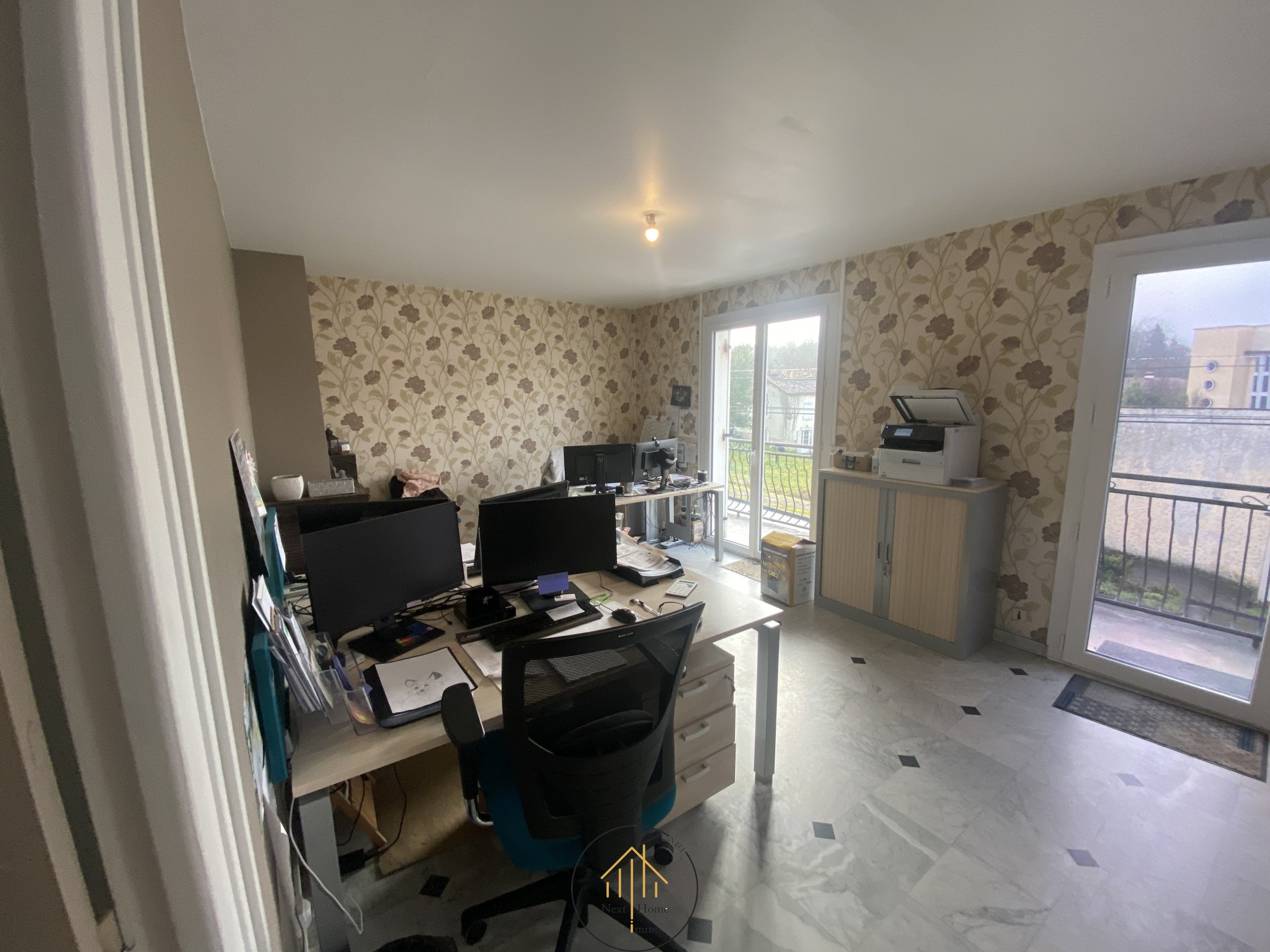 Maison sur trois garages à Chalais — photo 3