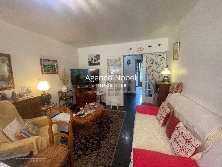 Vente en viager   Appartement F4 de 75,20 m2 dans résidence sécurisée — photo 4