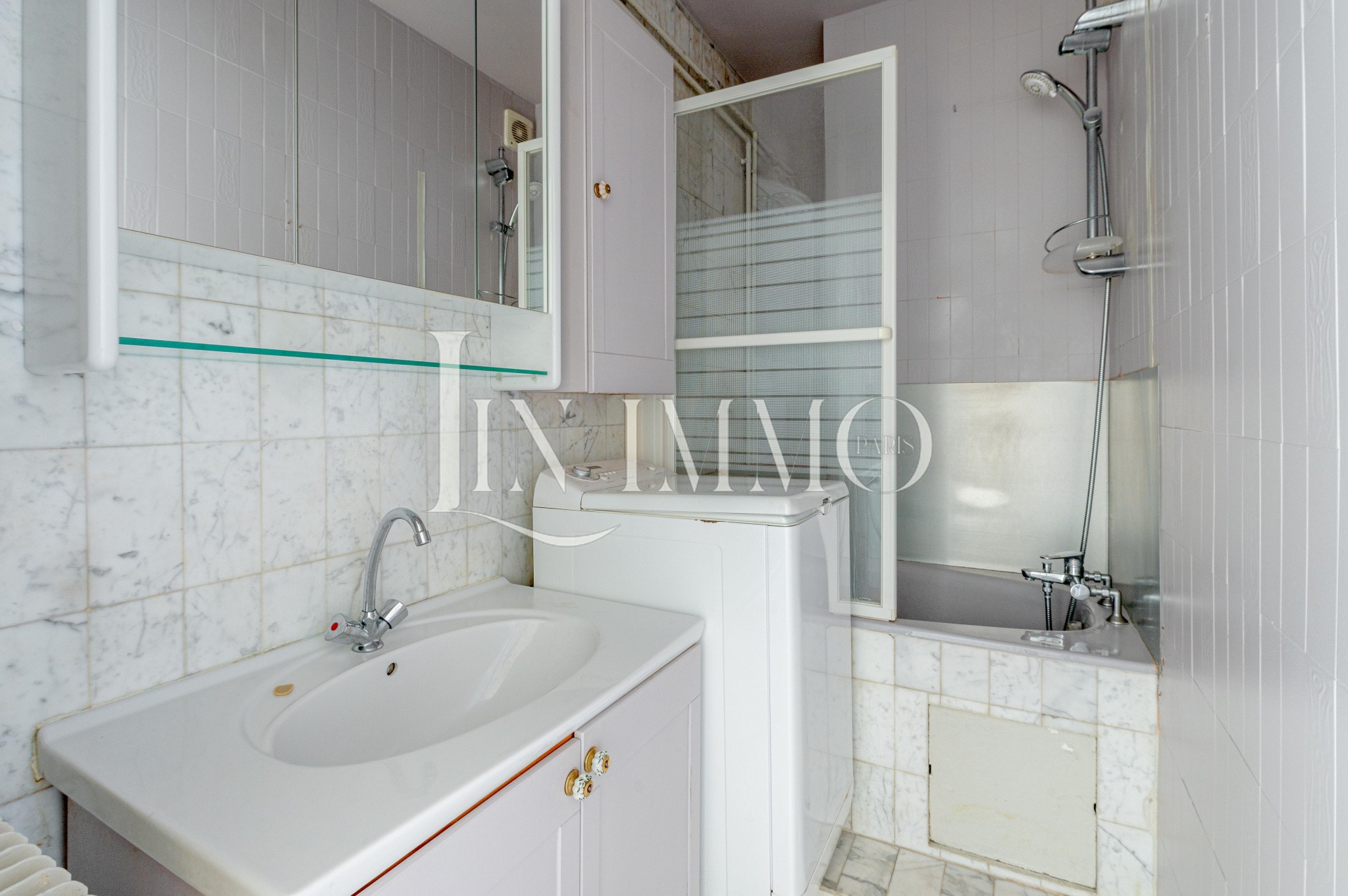 Charme et Élégance à 2 pas de la rue des martyrs    Appartement Haussmannien à Vendre — photo 10