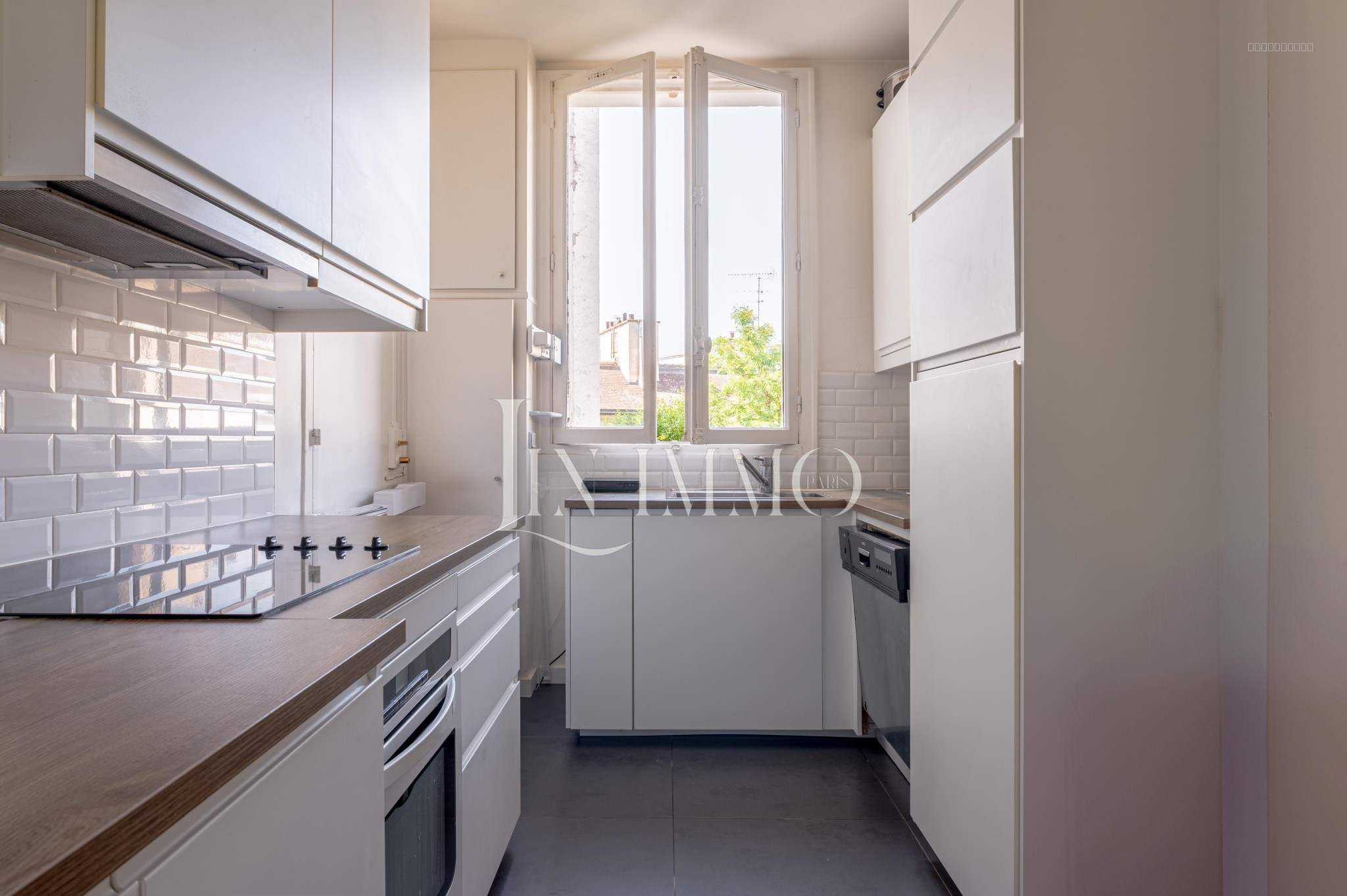 Dans un somptueux immeuble haussmannieN — photo 7