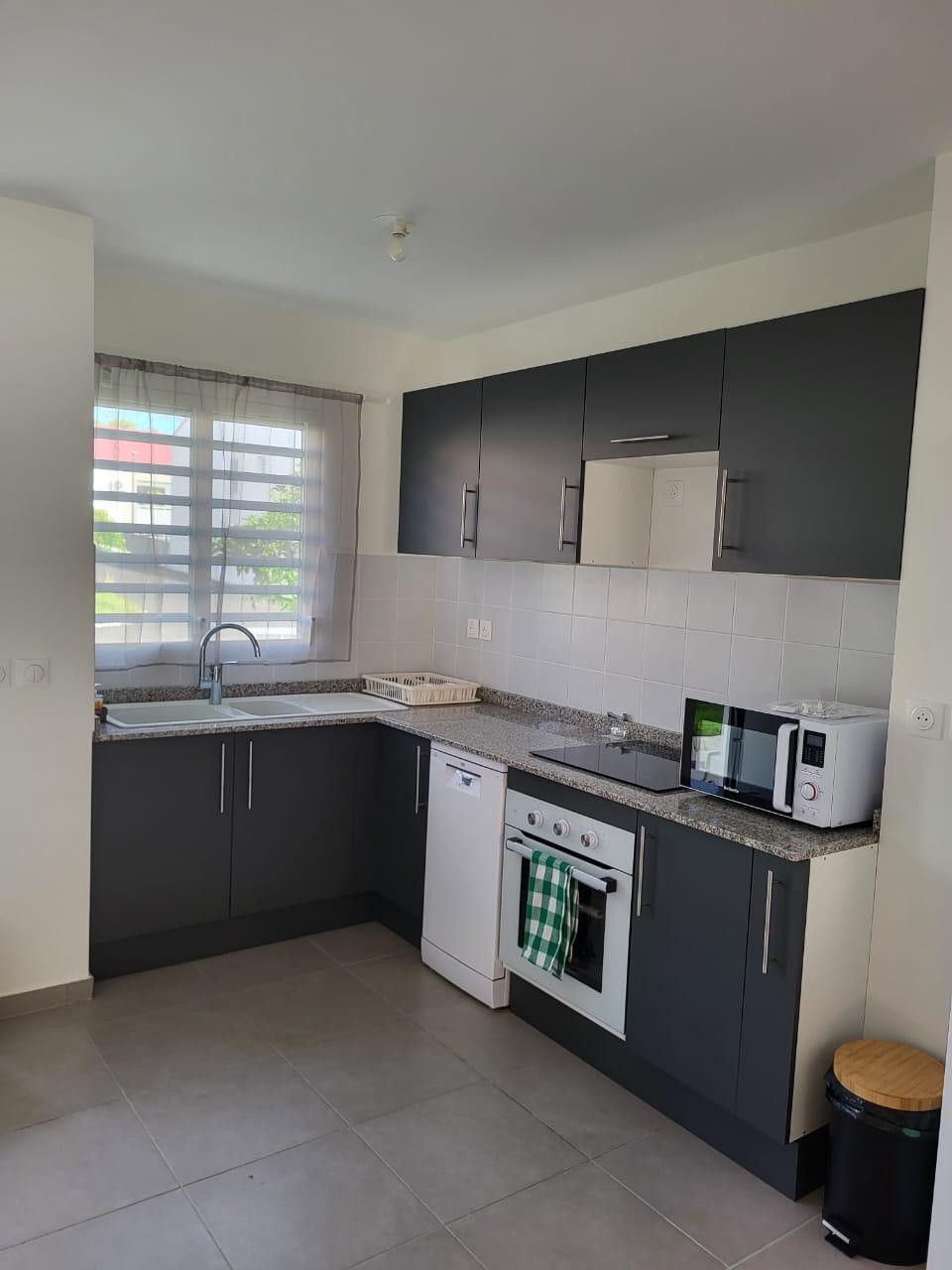 Appartement à louer à Pointe a pitre, 45 m², 2 pièces – photo 1 sur 13