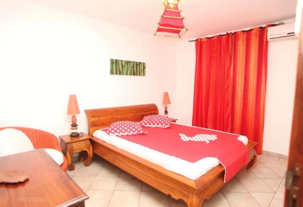 Villa à vendre à Le moule, 147 m², 4 pièces – photo 2 sur 4