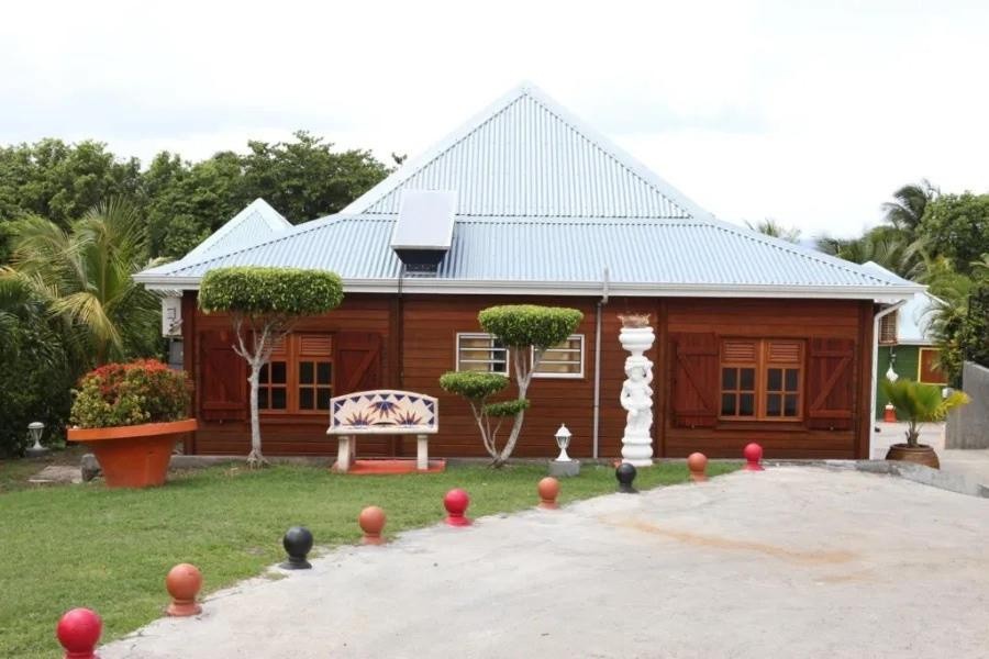 Villa à vendre à Le moule, 80,48 m², 4 pièces – photo 1 sur 5