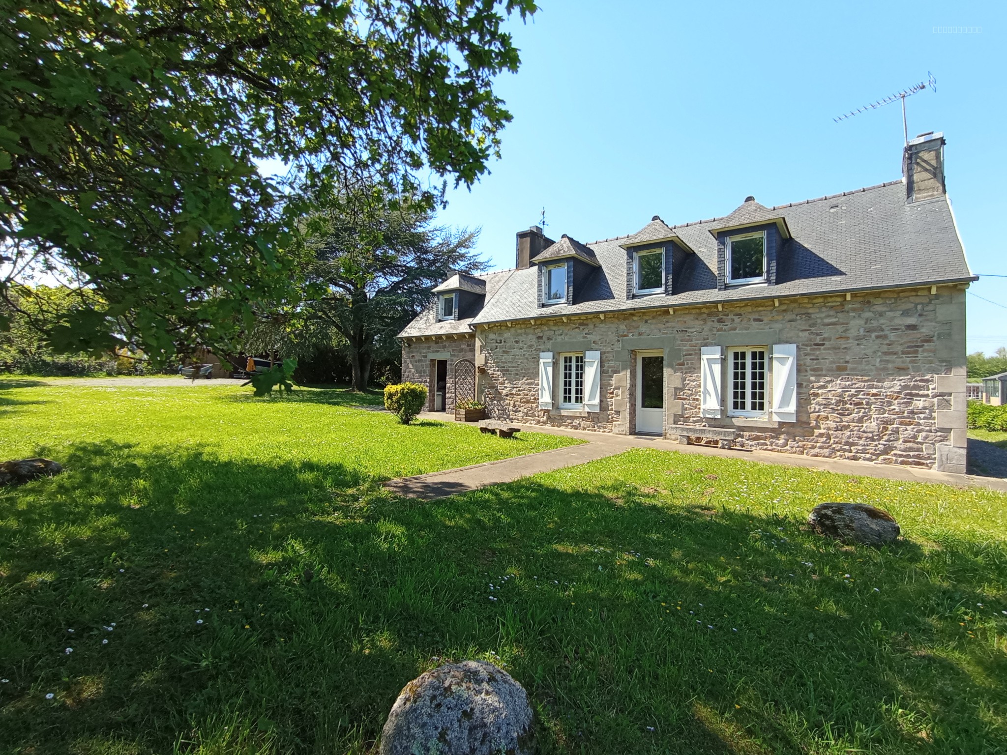 Maison à vendre à Plehedel, 33 m², 5 pièces – photo 1 sur 15