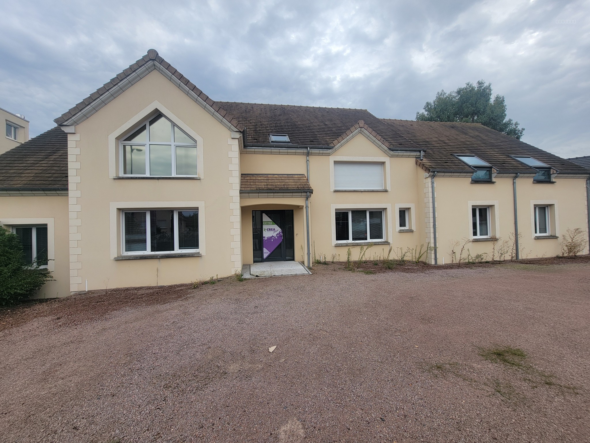 Bien immobilier à vendre à St doulchard, 38,86 m², 23 pièces – photo 1 sur 11
