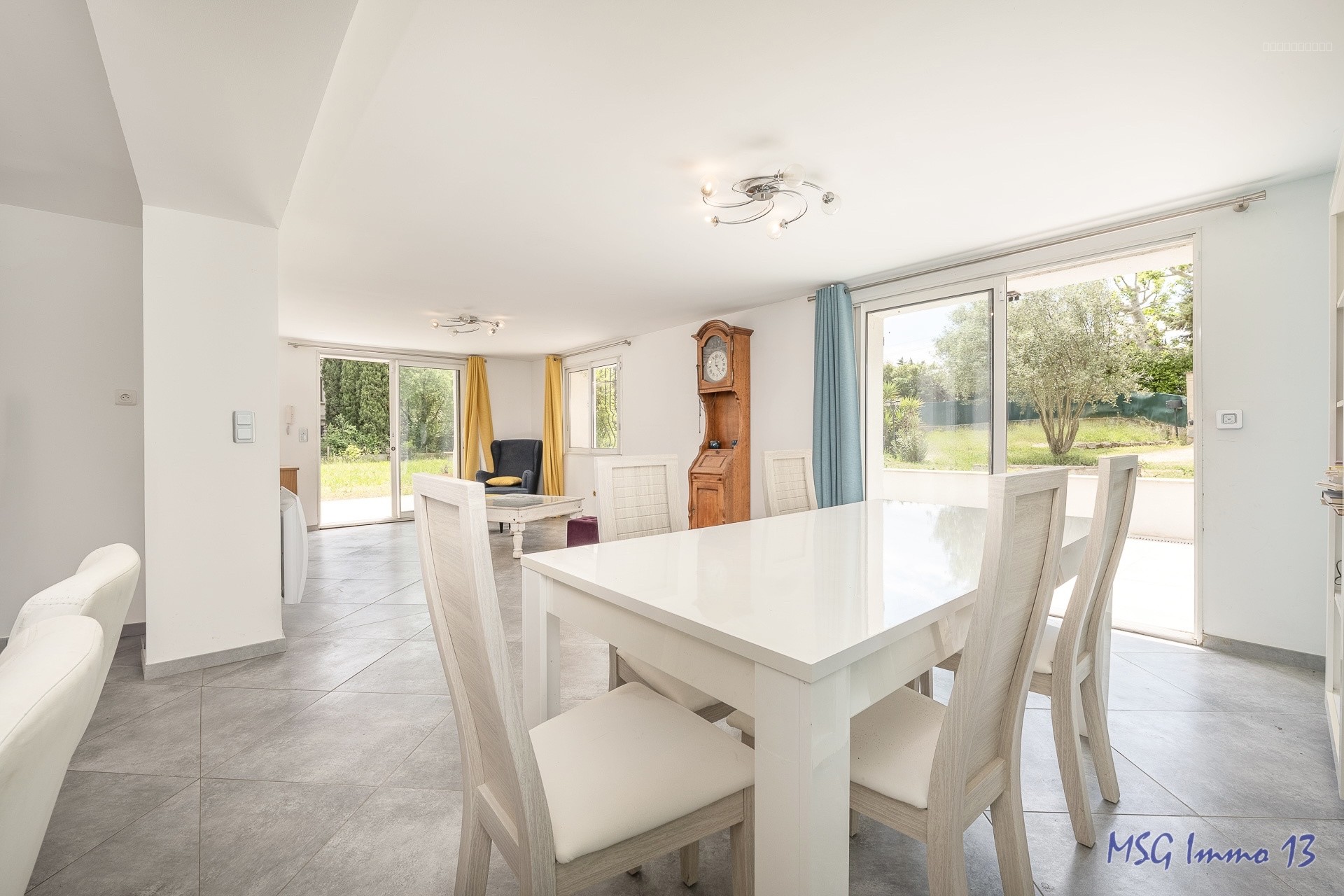 Villa rénovée T4 114m2 sur 1756m2 de terrain Saint Mitre prche Château-Gombert 13013 Marseille — photo 9