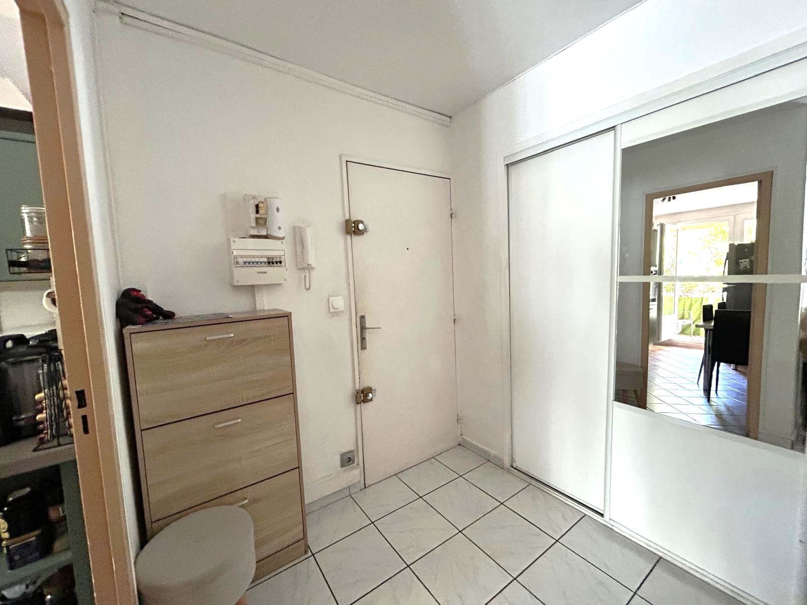T4 parking cave Les Olivarelles 2 13013 Marseille Les Olives — photo 7