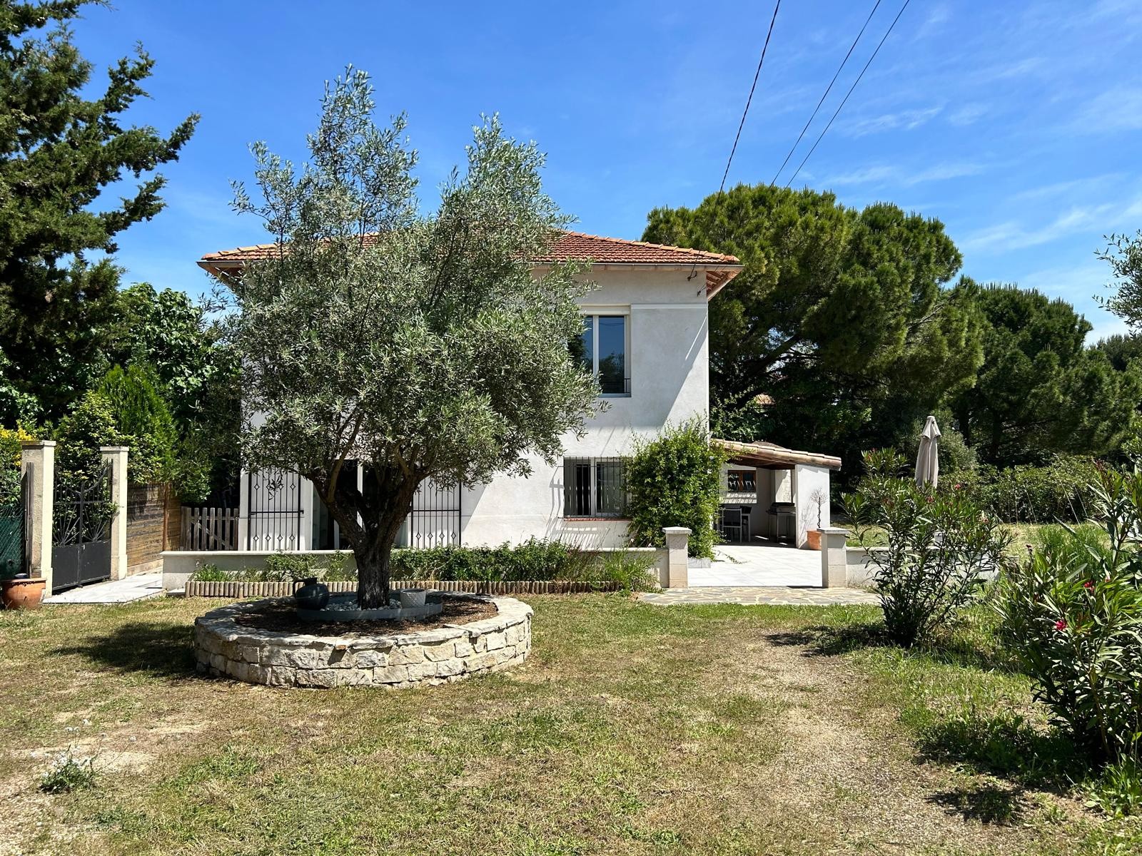 Villa rénovée T4 114m2 sur 1756m2 de terrain Saint Mitre prche Château-Gombert 13013 Marseille — photo 16
