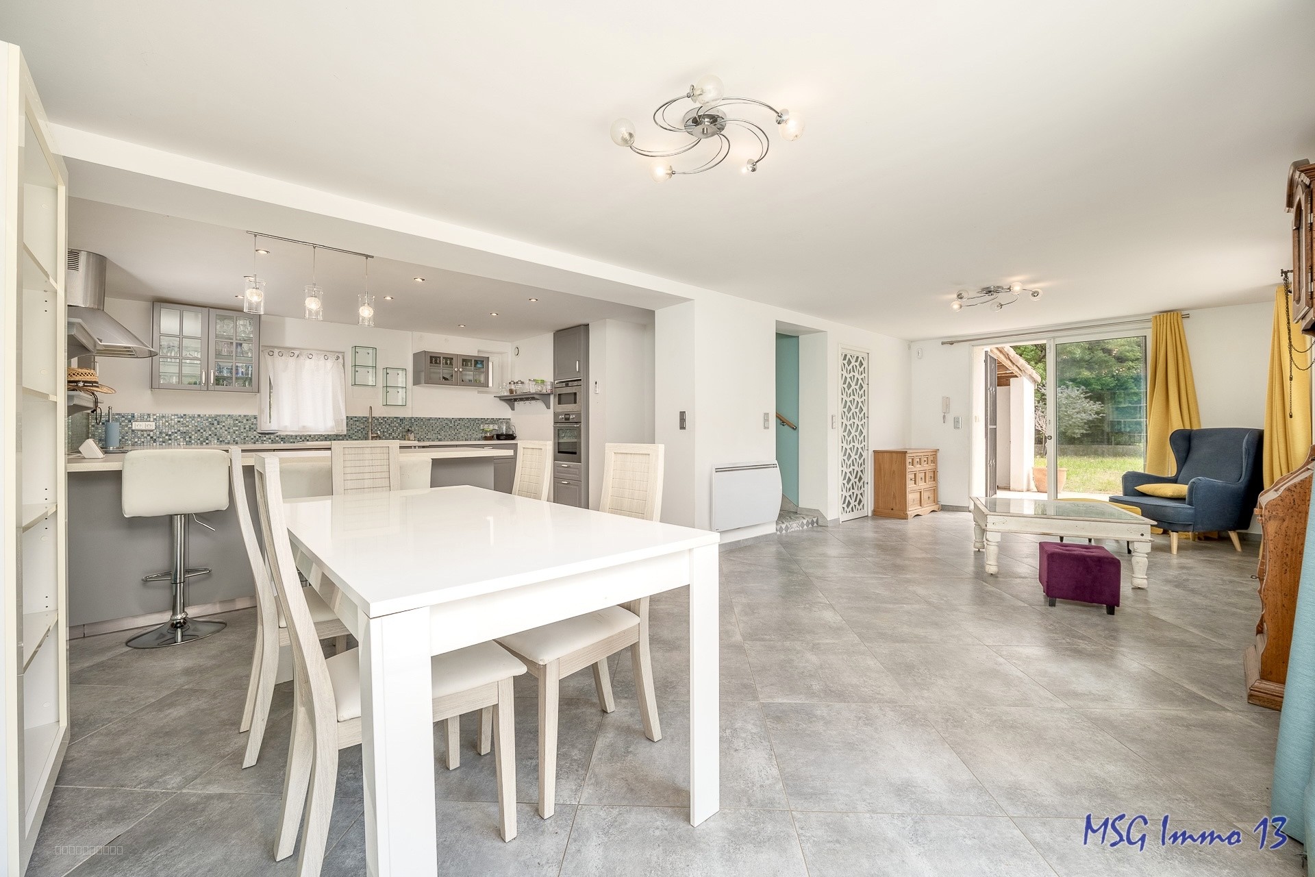 Villa rénovée T4 114m2 sur 1756m2 de terrain Saint Mitre prche Château-Gombert 13013 Marseille — photo 8