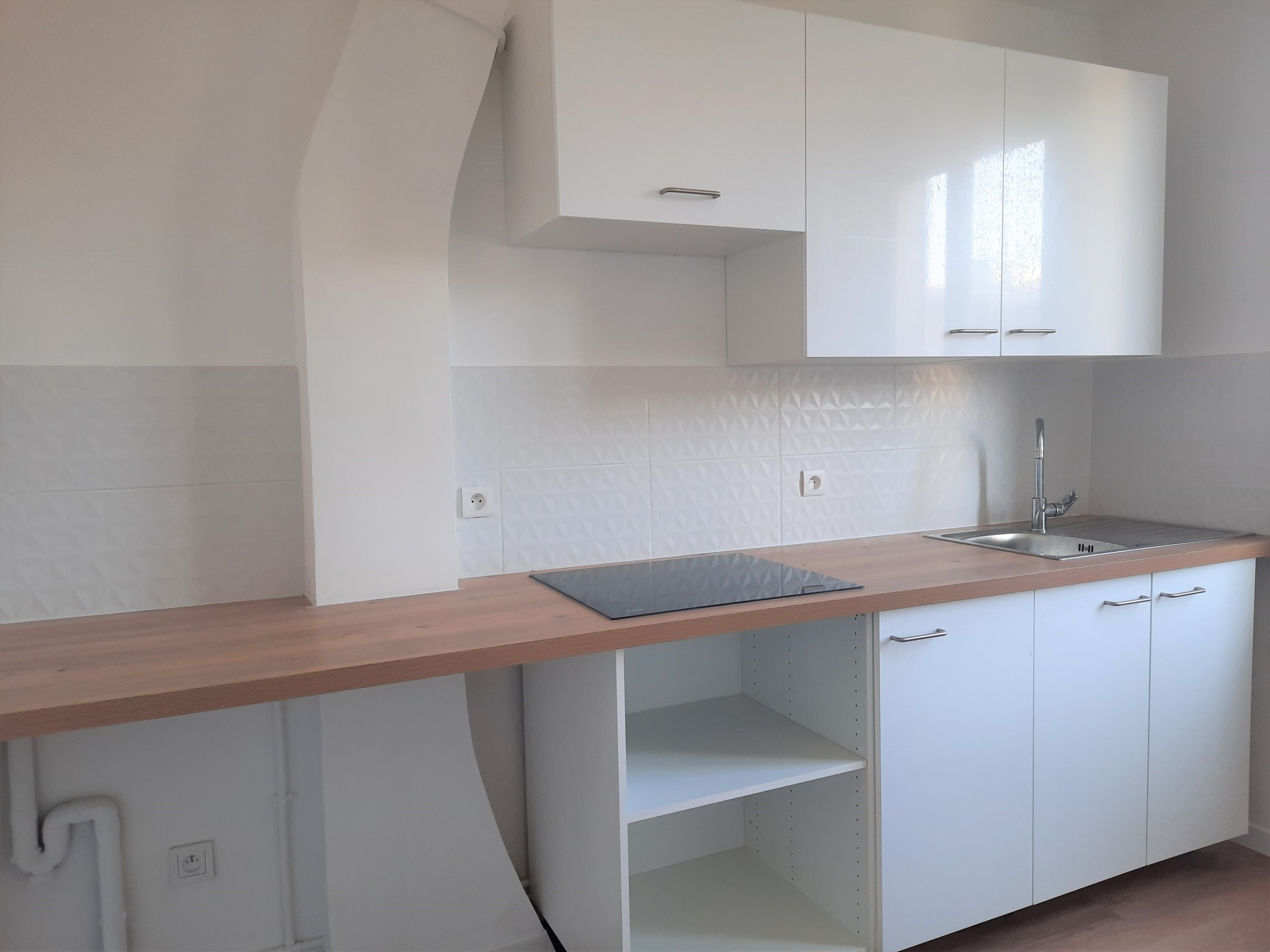 T1 REFAIT A NEUF 33.96M2 COEUR ST JEROME 13013 MARSEILLE — photo 6