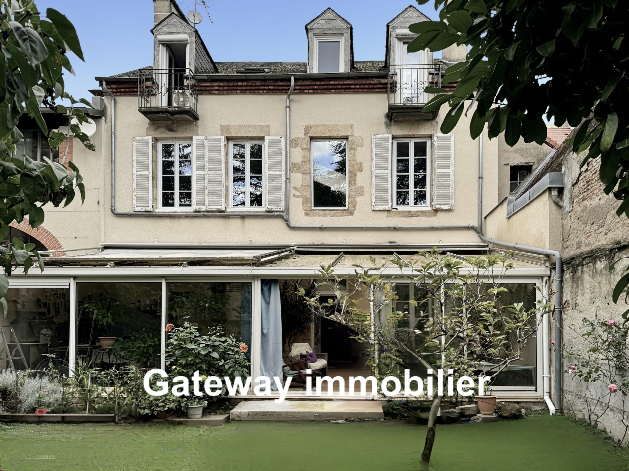 Maison à vendre à Moulins, 17 m², 10 pièces – photo 2 sur 16
