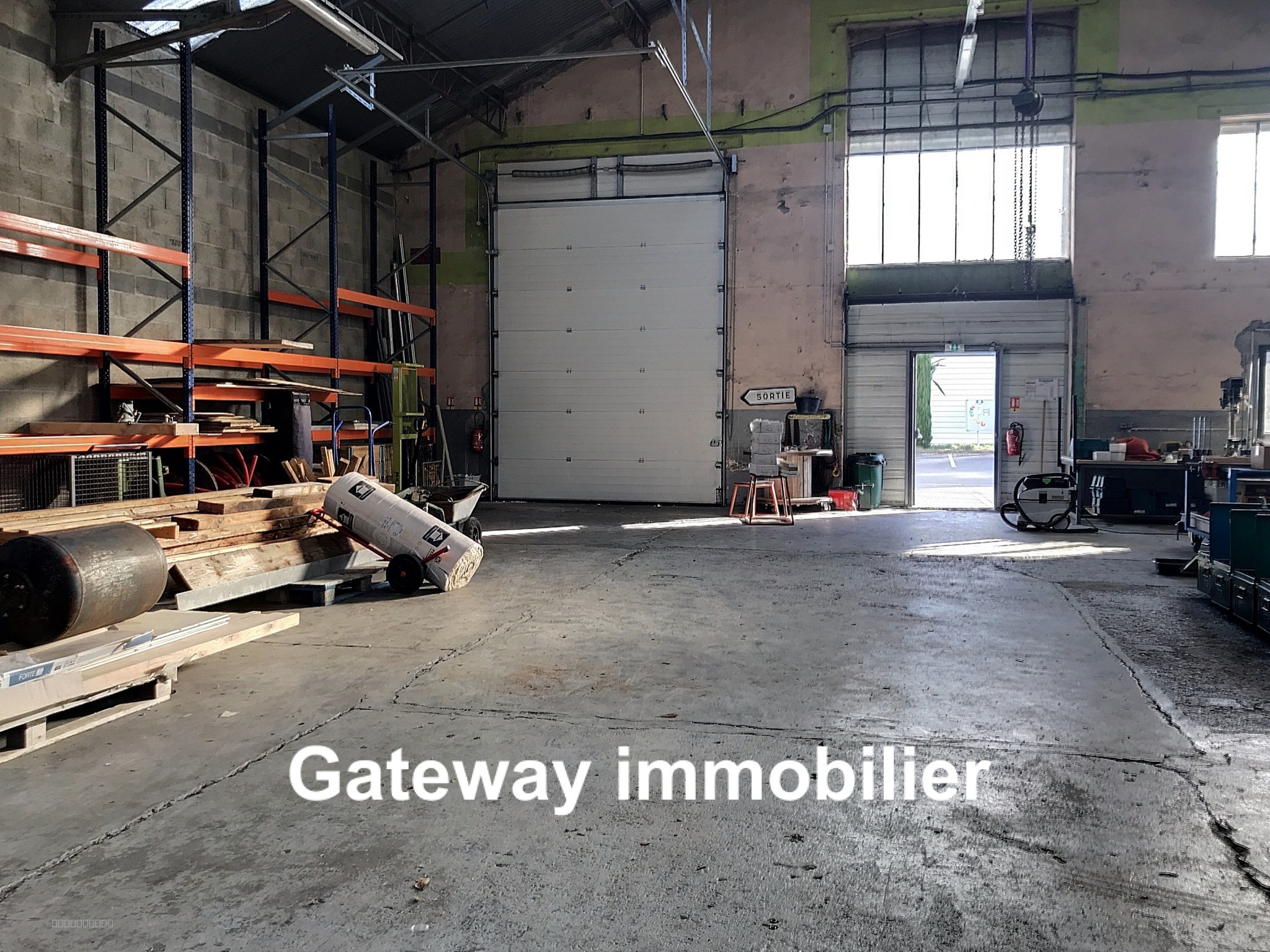 Entrepôt à louer à Riom, 1 043 m² – photo 2 sur 5