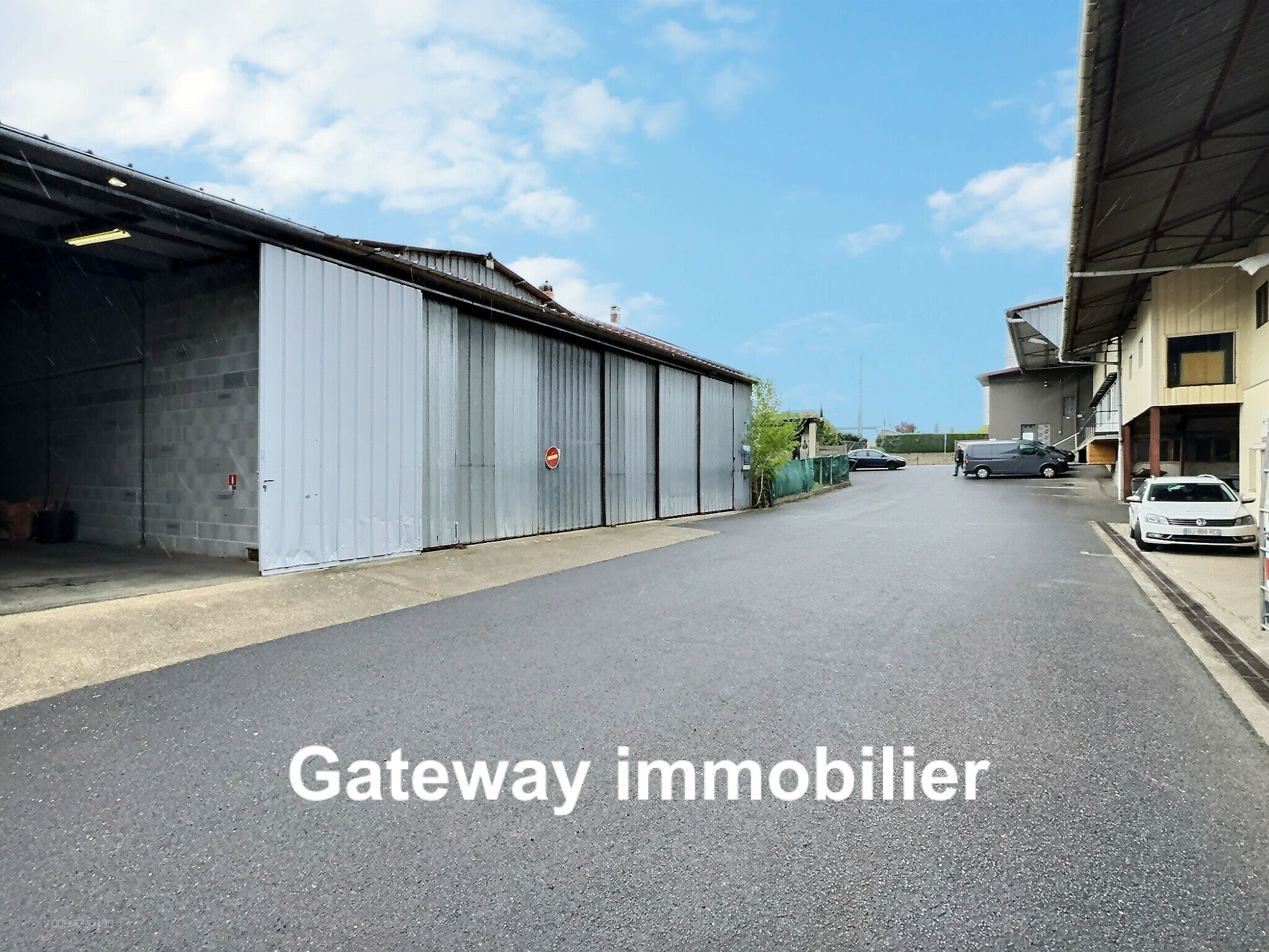 Local commercial à louer à Issoire, 55 m² – photo 2 sur 11