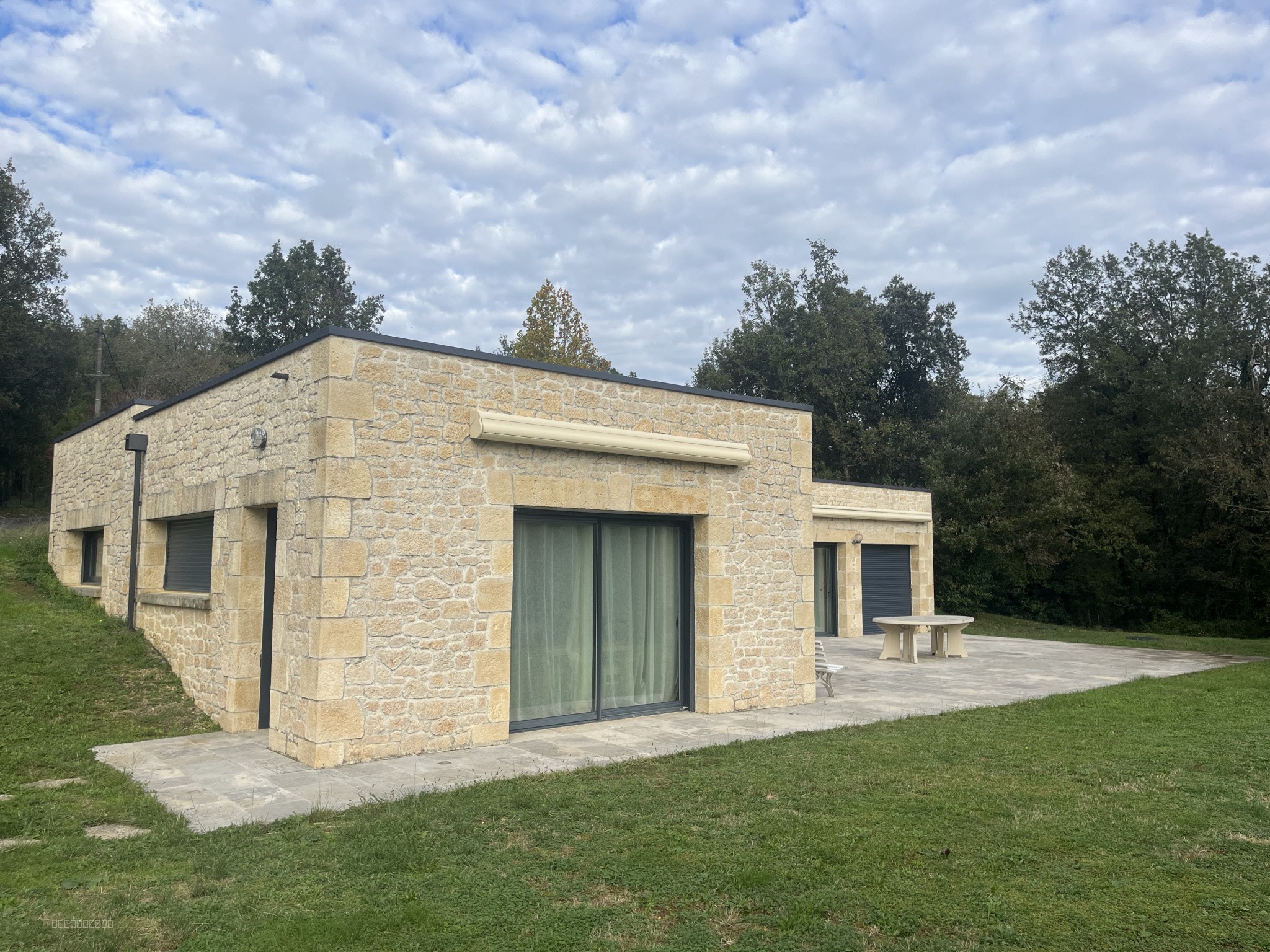 Maison à vendre à Meyrals, 113 m², 3 pièces – photo 2 sur 16