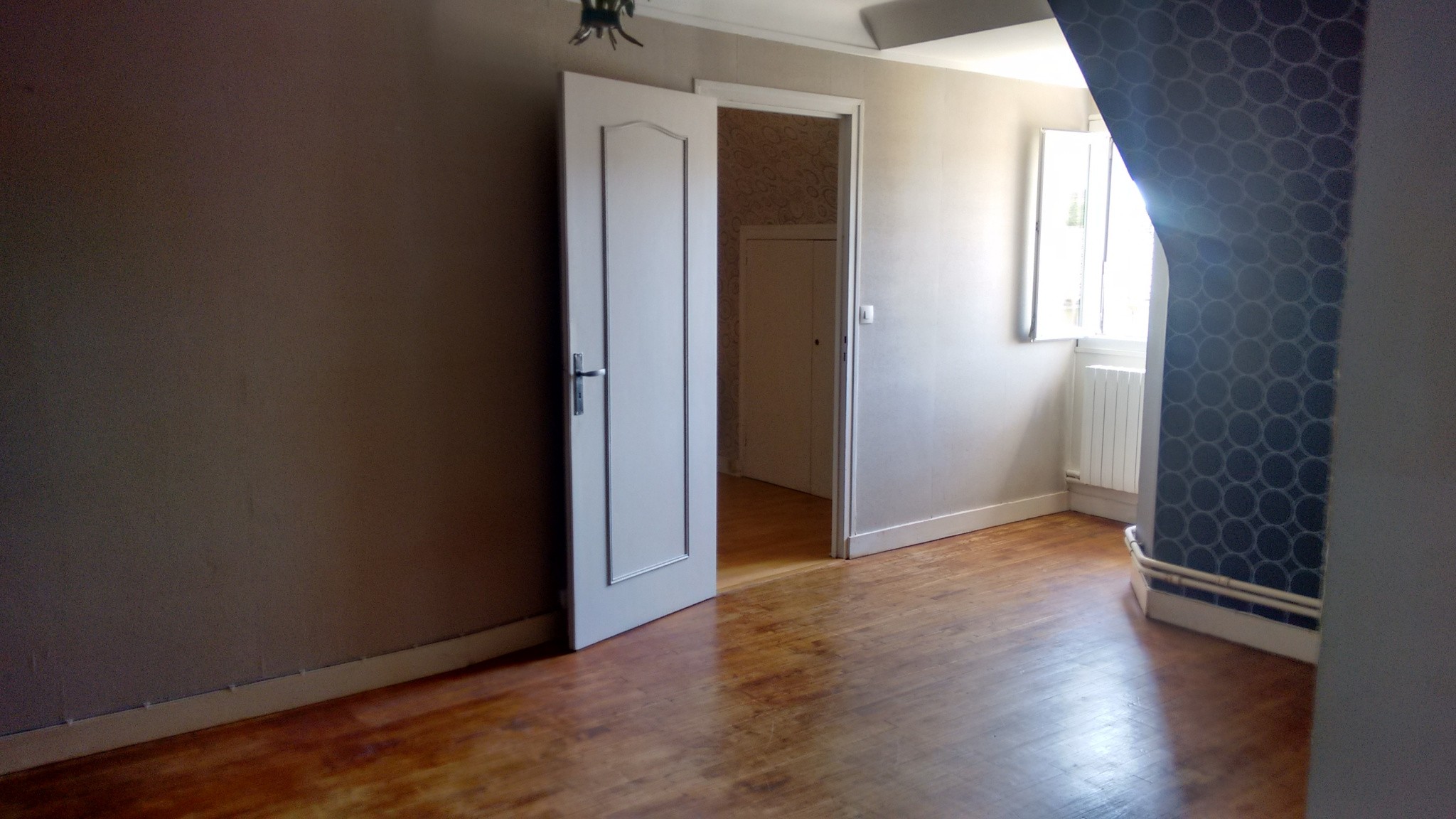 Maison en pierres avec 2 appartements + possibilité création 1 grand appartement supplémentaire — photo 4