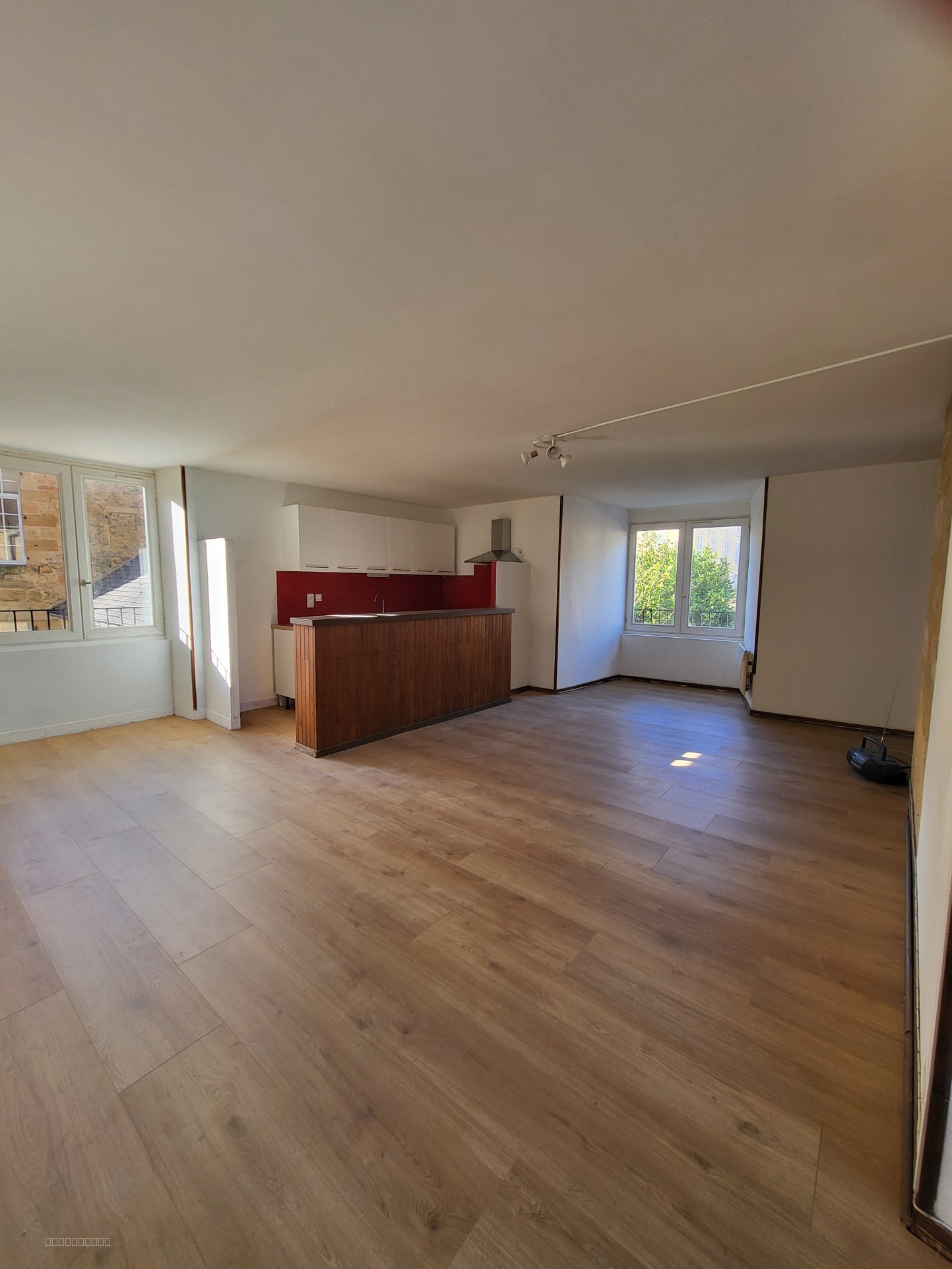 Appartement à louer à Sarlat la caneda, 35,22 m², 5 pièces – photo 2 sur 9