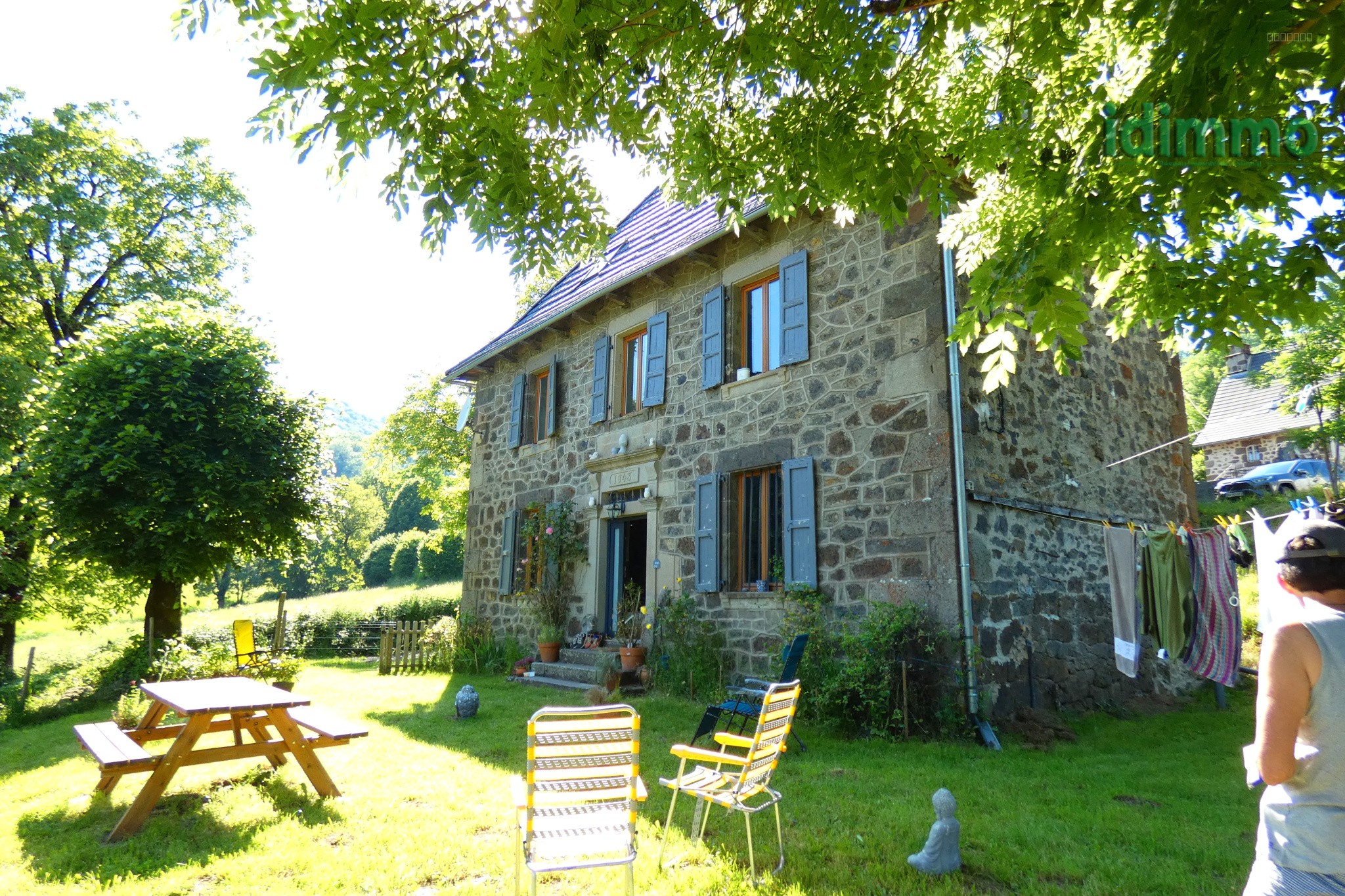 Maison à vendre à Vic sur cere, 110 m², 4 pièces – photo 1 sur 17