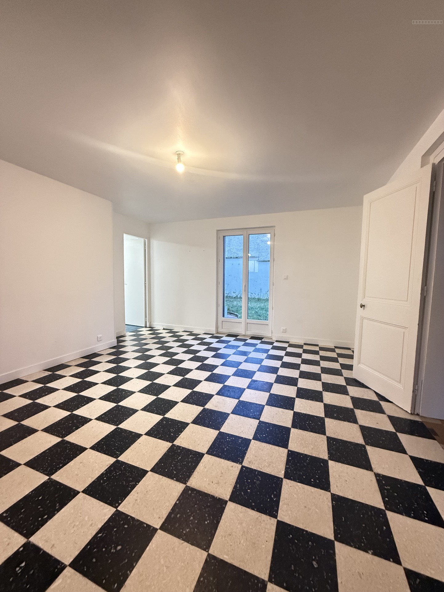 Maison à vendre à Grand couronne, 142 m², 7 pièces – photo 1 sur 9