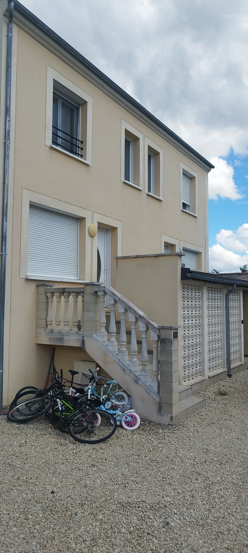 Immeuble à vendre à Varennes sur seine, 253 m², 9 pièces – photo 1 sur 4