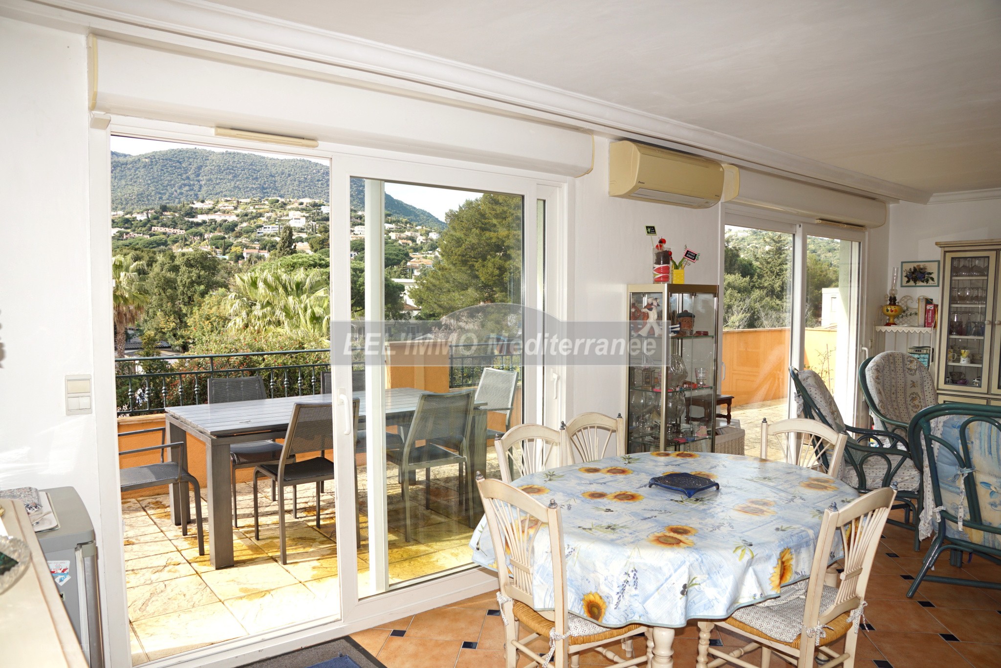 5 PIECES de 84 m2, terrasse 31 m2, Cave et Garage — photo 4