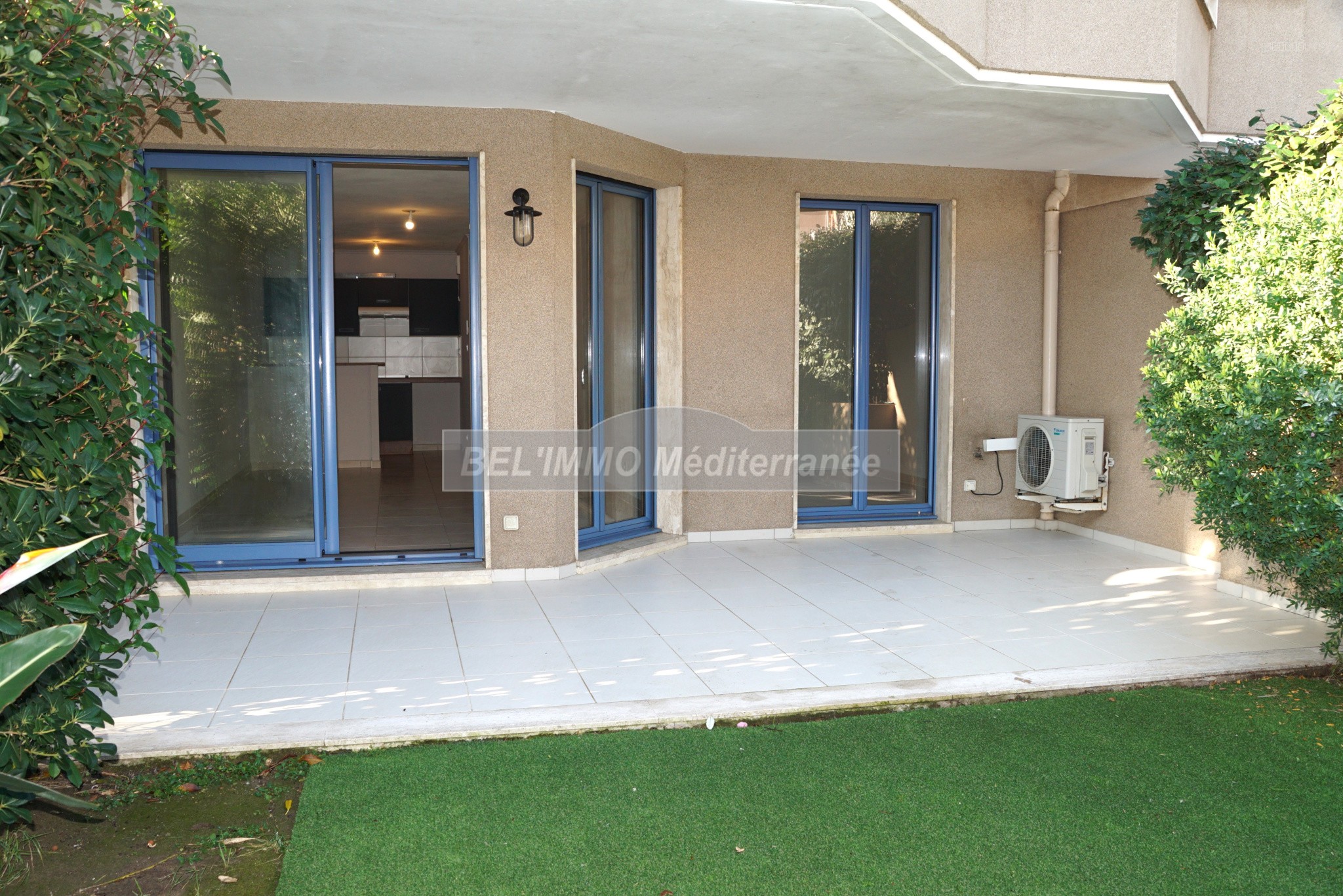 Appartement à vendre à Cavalaire sur mer, 44 m², 2 pièces – photo 1 sur 11