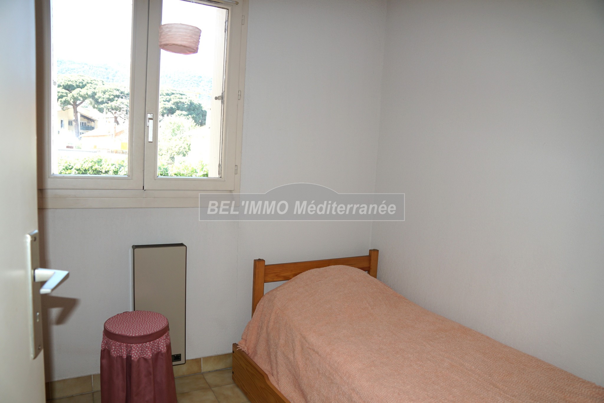 F3 de 45 m2 + terrasse + garage — photo 4