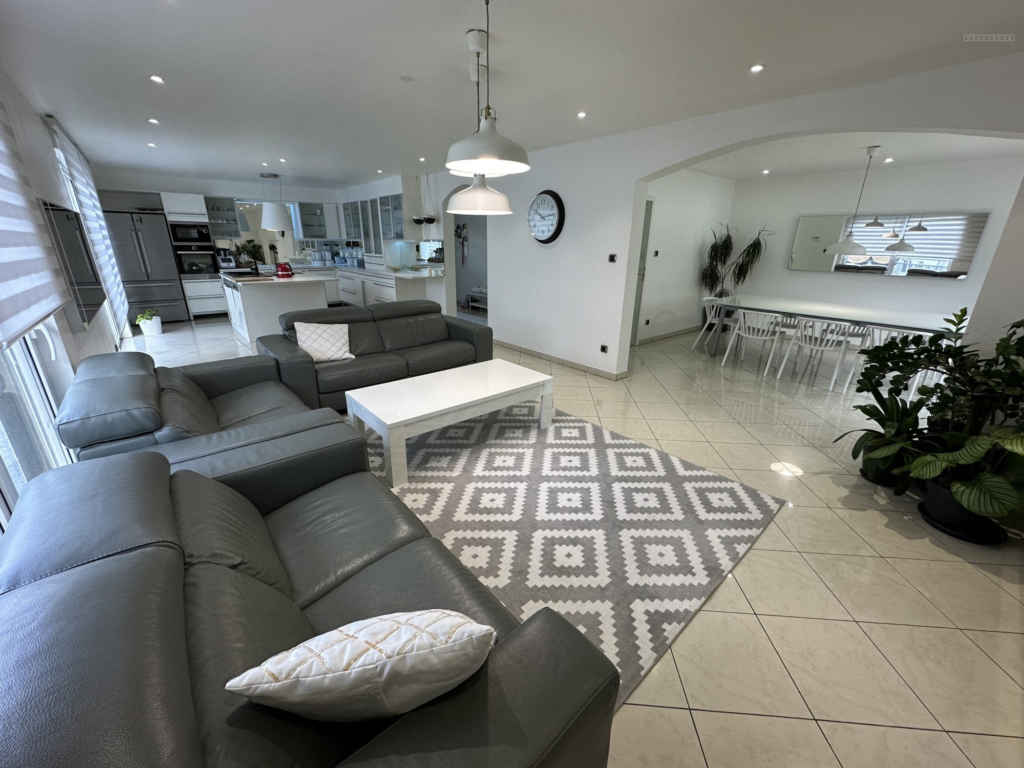 Maison à vendre à Forbach, 350 m², 12 pièces – photo 1 sur 14