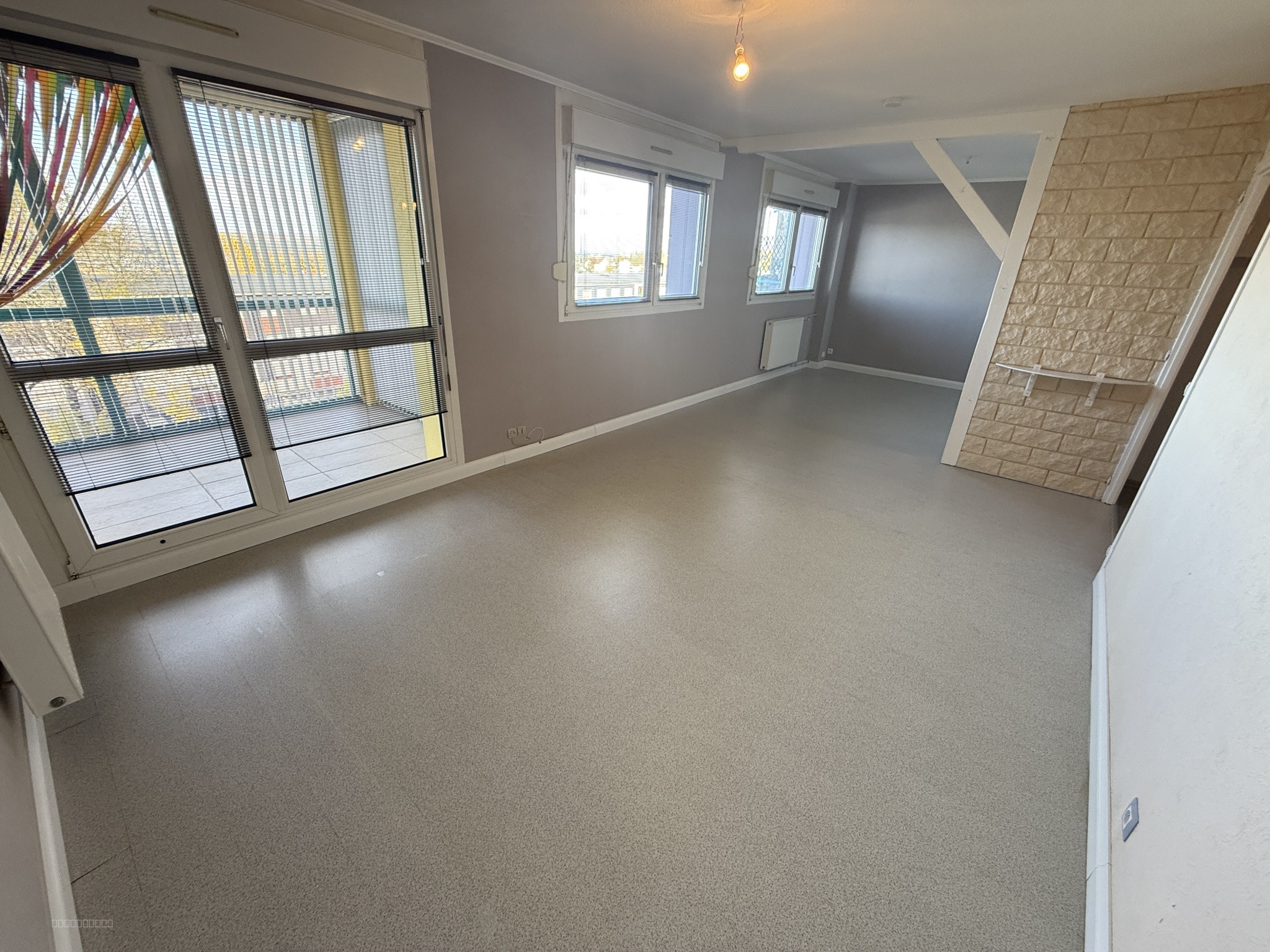Appartement à vendre à St avold, 88,9 m², 5 pièces – photo 2 sur 13