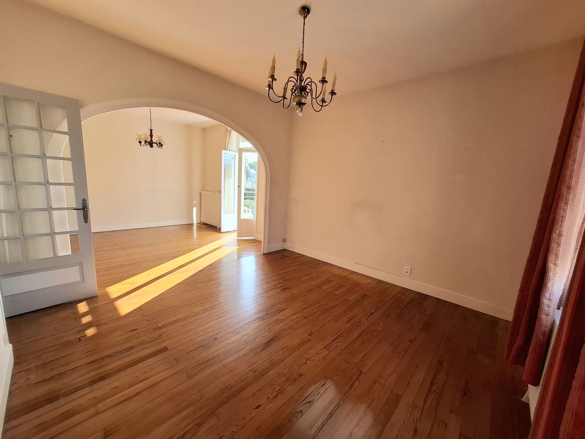 Maison à vendre à Le coteau, 137 m², 5 pièces – photo 2 sur 11