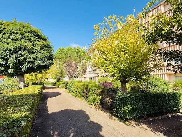Appartement à vendre à Roanne, 44 m², 2 pièces – photo 1 sur 10