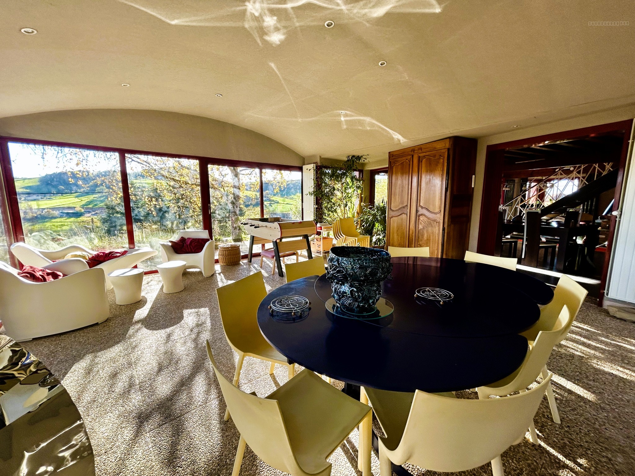 Maison à vendre à St victor sur rhins, 228,26 m², 9 pièces – photo 1 sur 20