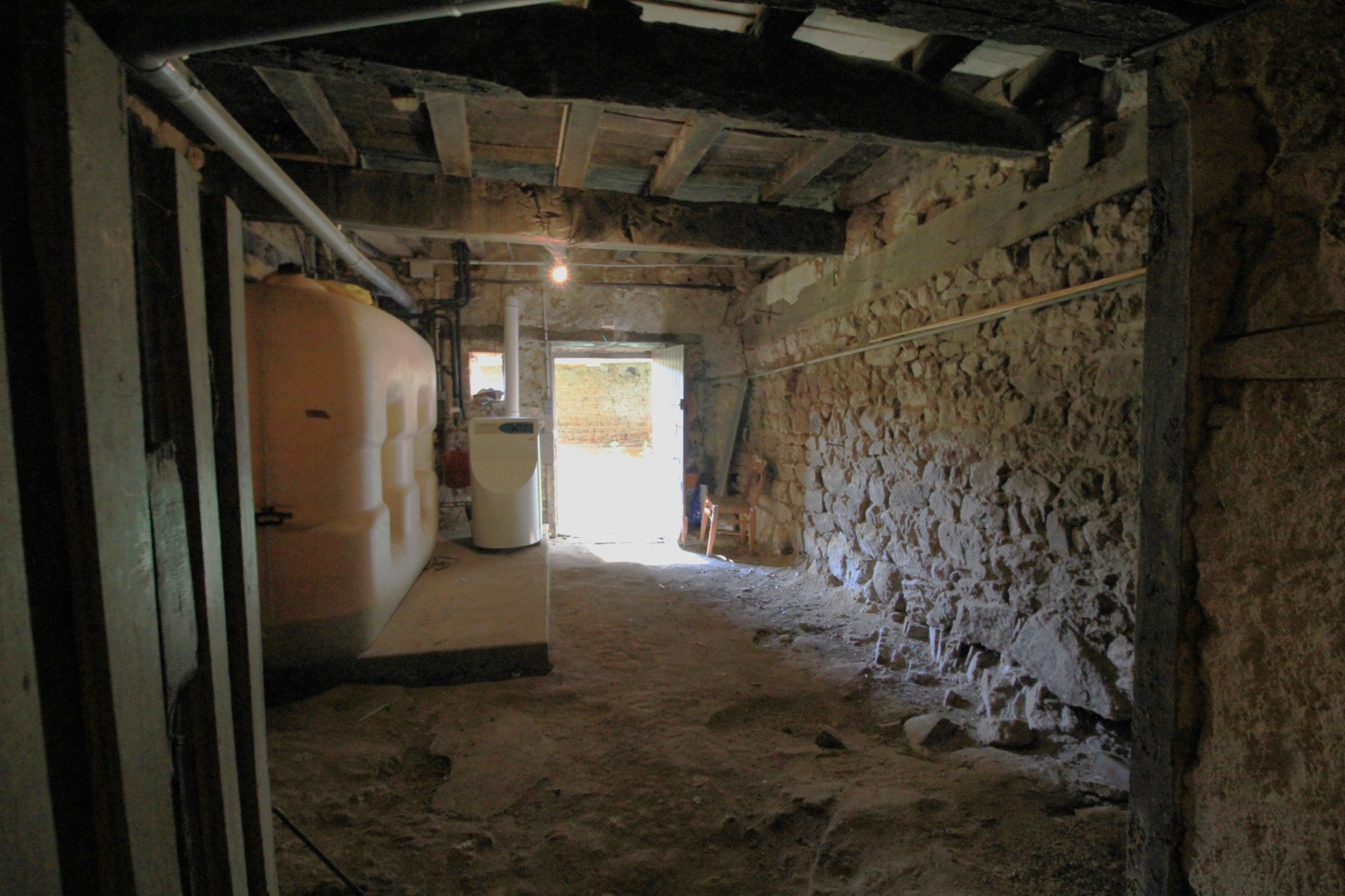 MAISON ET SES DEPENDANCES — photo 12