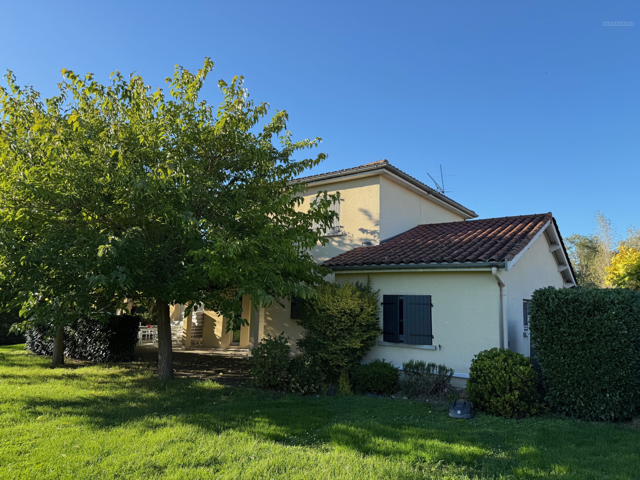 Villa à vendre à Balbigny, 122 m², 7 pièces – photo 1 sur 11