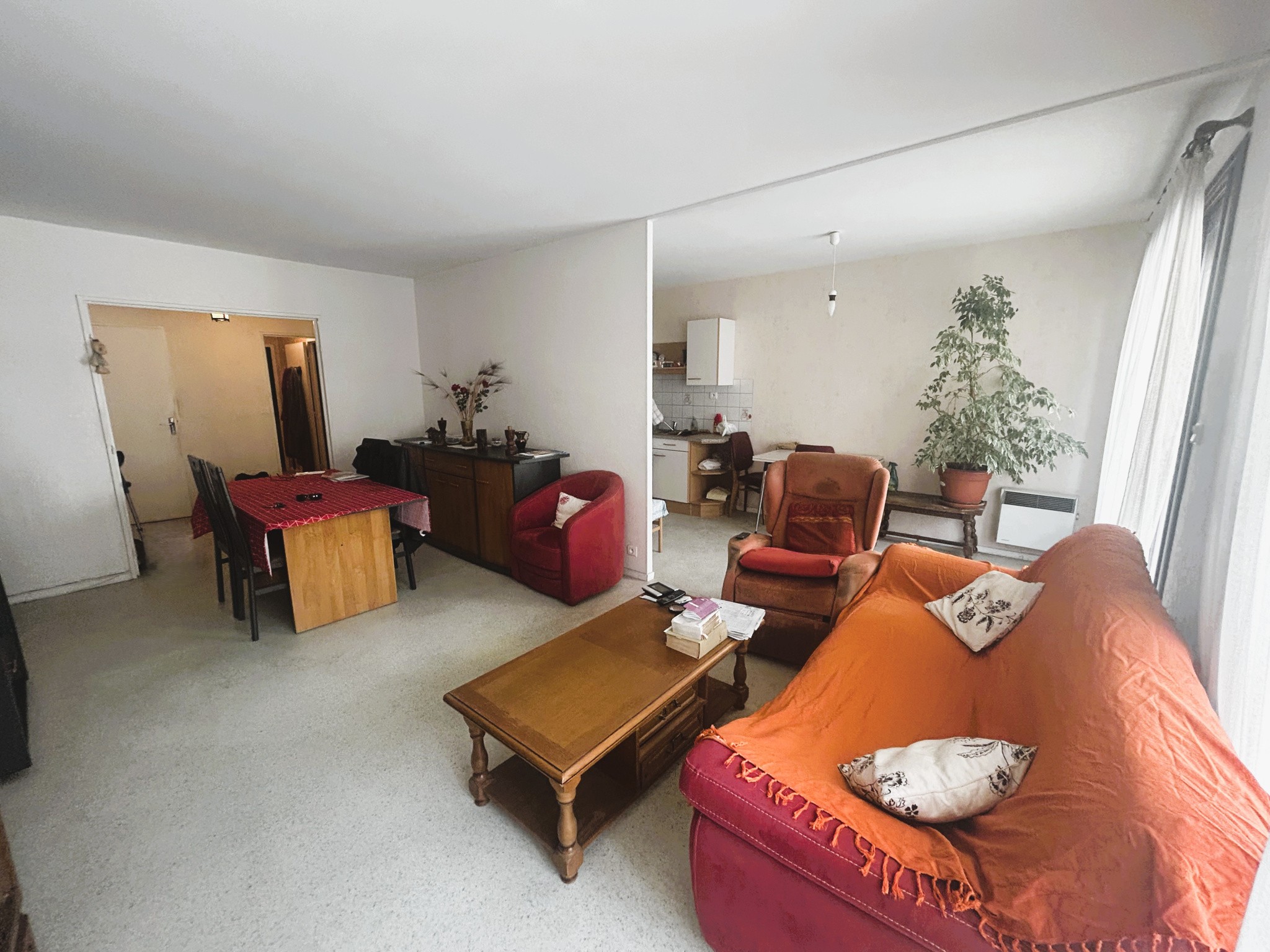 Appartement à vendre à Roanne, 96,51 m², 4 pièces – photo 3 sur 14