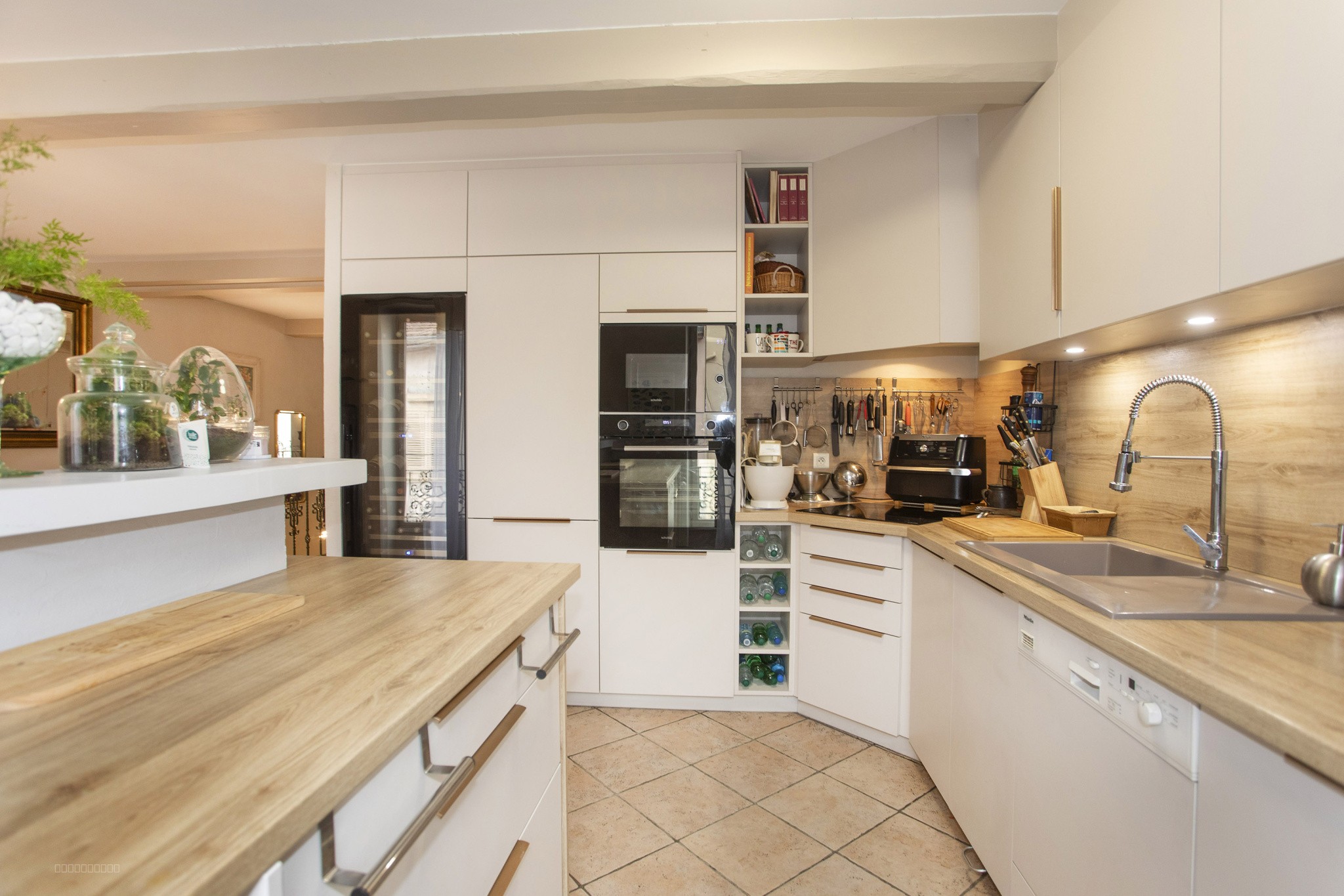 Bien immobilier à vendre à Roanne, 141,18 m², 6 pièces – photo 2 sur 12