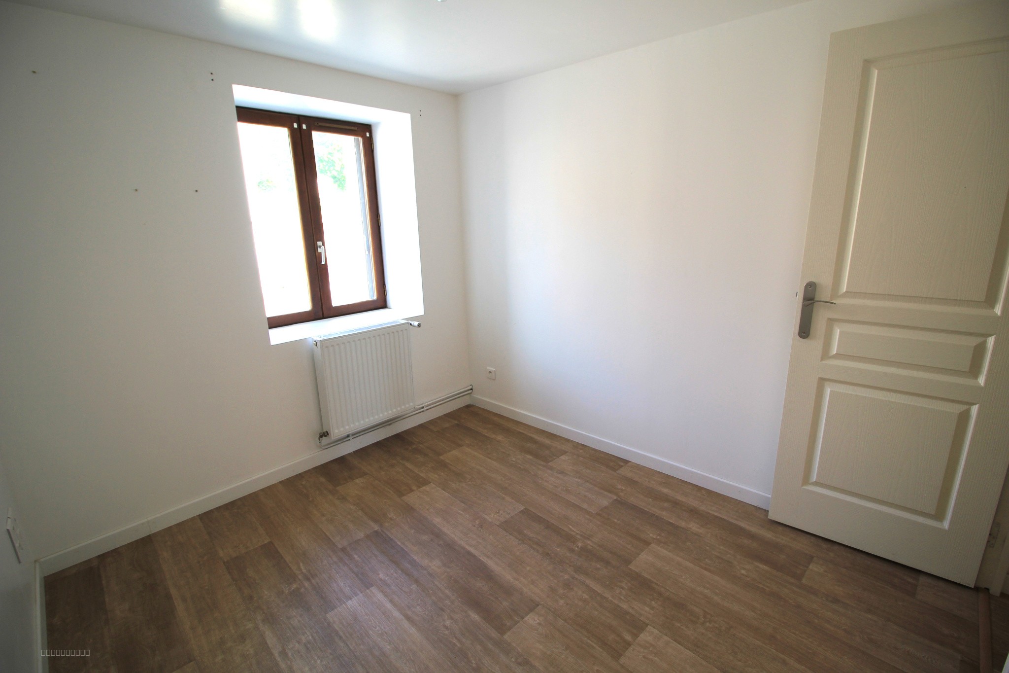 MAISON ET SES DEPENDANCES — photo 8
