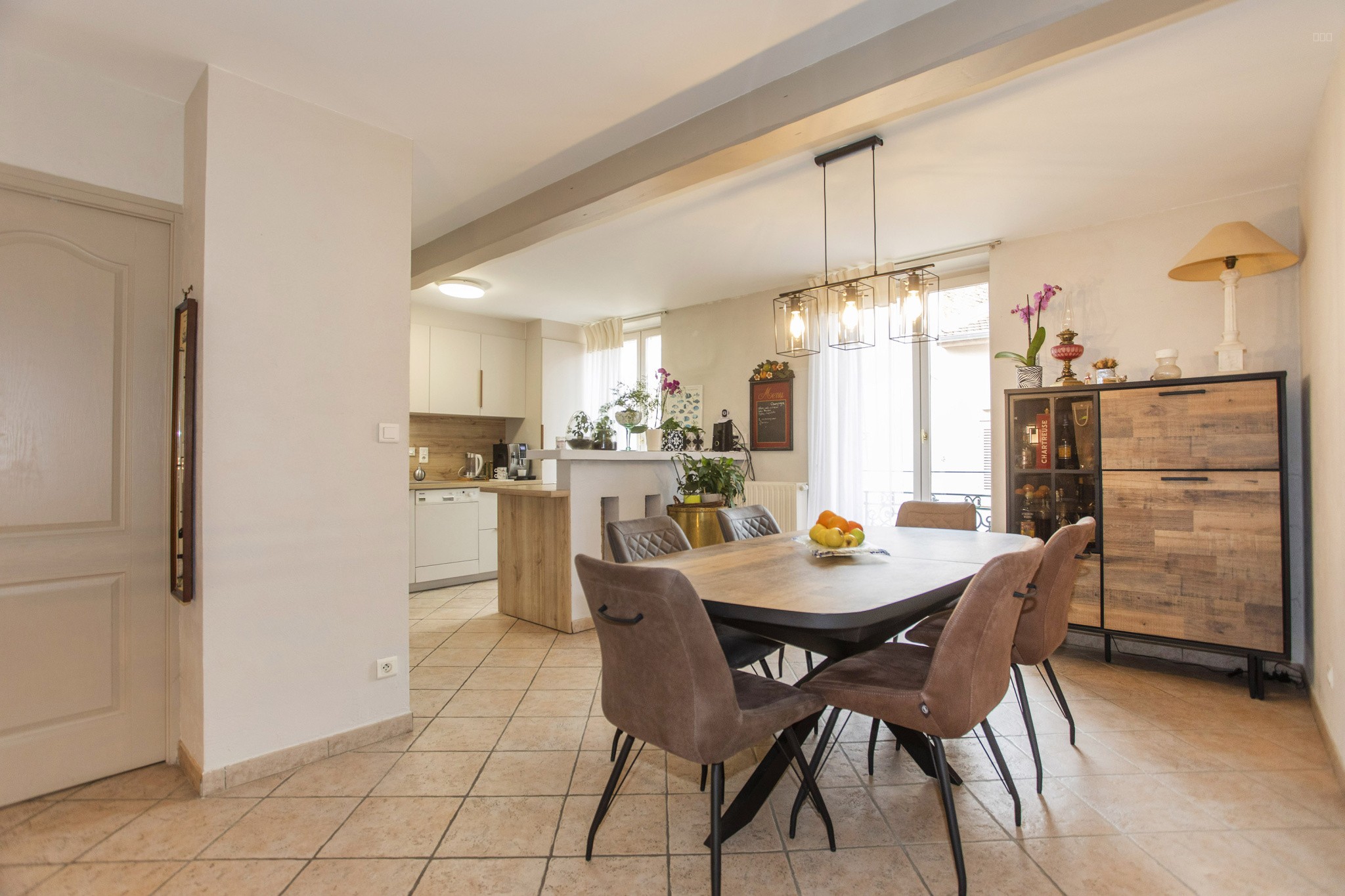 Bien immobilier à vendre à Roanne, 141,18 m², 6 pièces – photo 3 sur 12