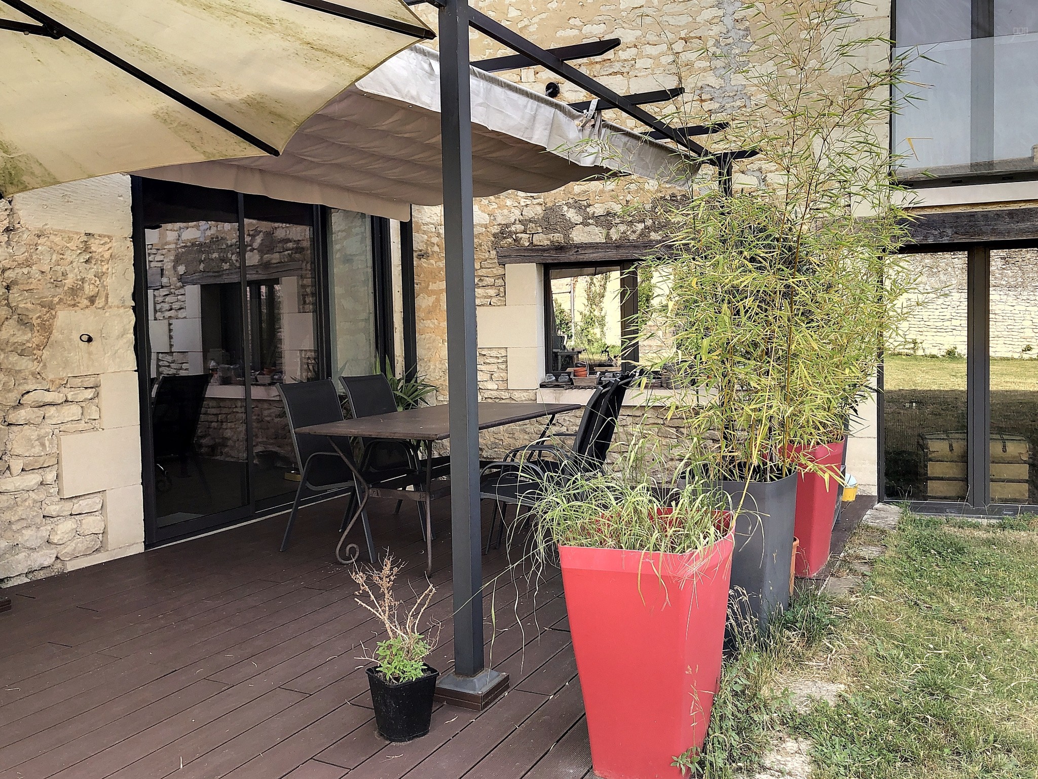 Propriété en hyper centre ville, au calme avec jardin et garages — photo 19