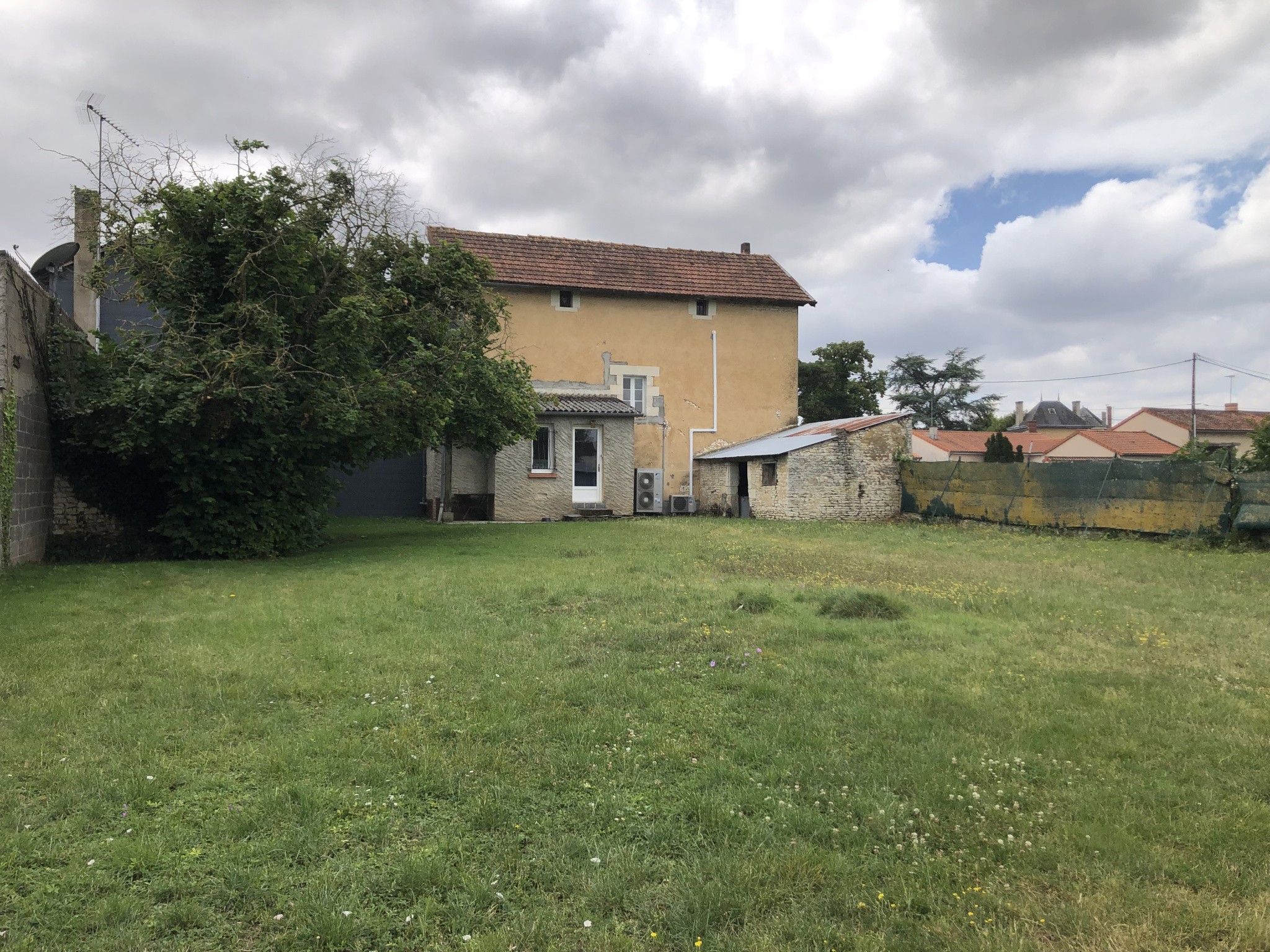 Saint-Jean-De-Sauves : maison avec jardin à acheter en EXCLUSIVITE ! — photo 11