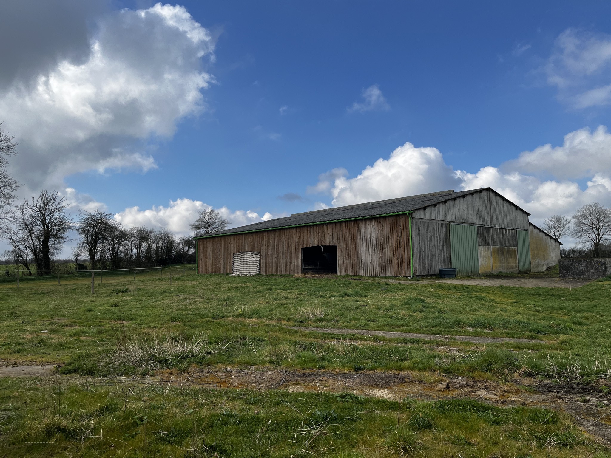 Bien immobilier à vendre à La chapelle st laurent, 101 m², 4 pièces – photo 2 sur 16