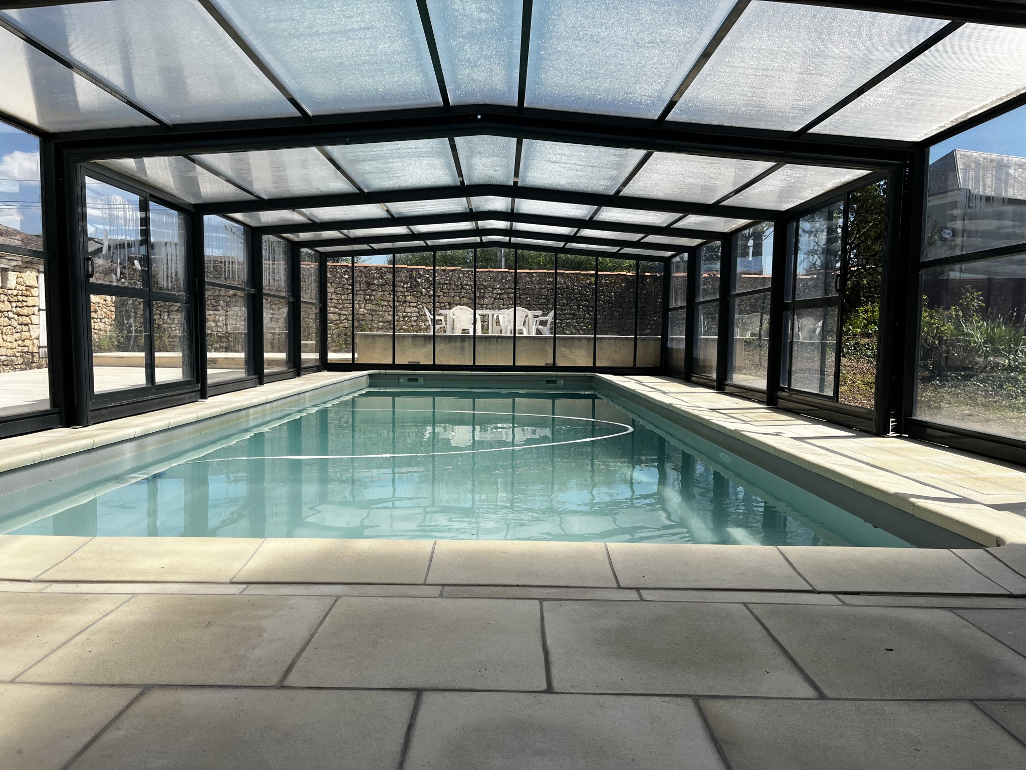EXCLUSIVITE Propriété avec piscine, jardin et rivière — photo 14